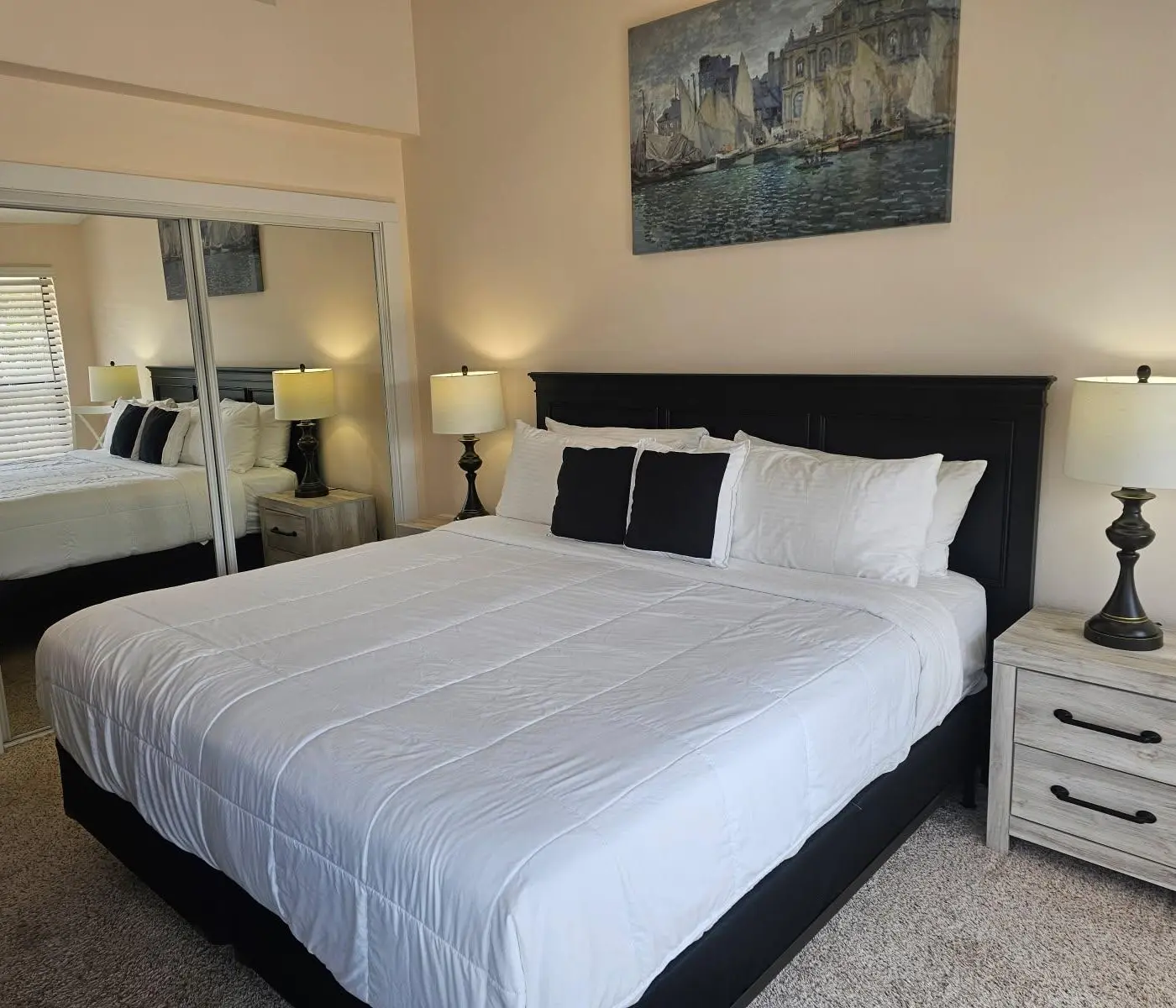 Comfortable townhome steps from beach with pool access, balcony, & W/D