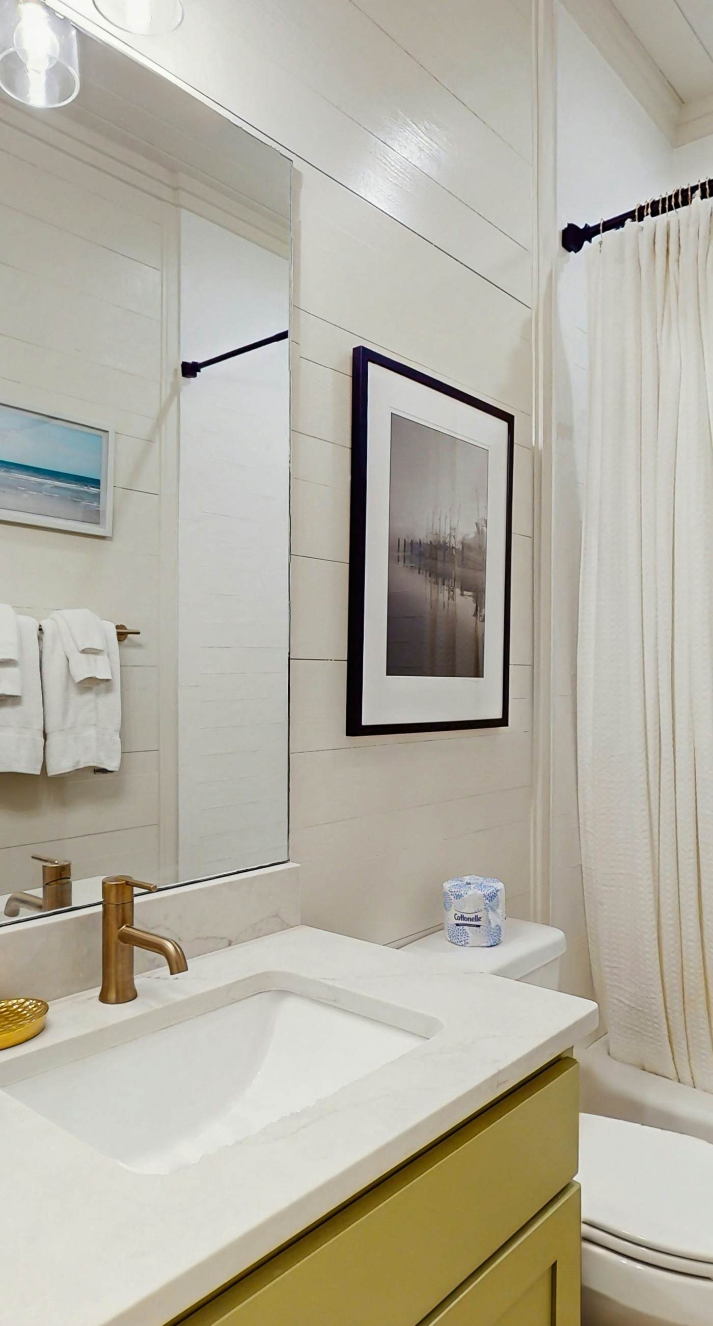 Spacious home with private pool & full kitchen, close to beach