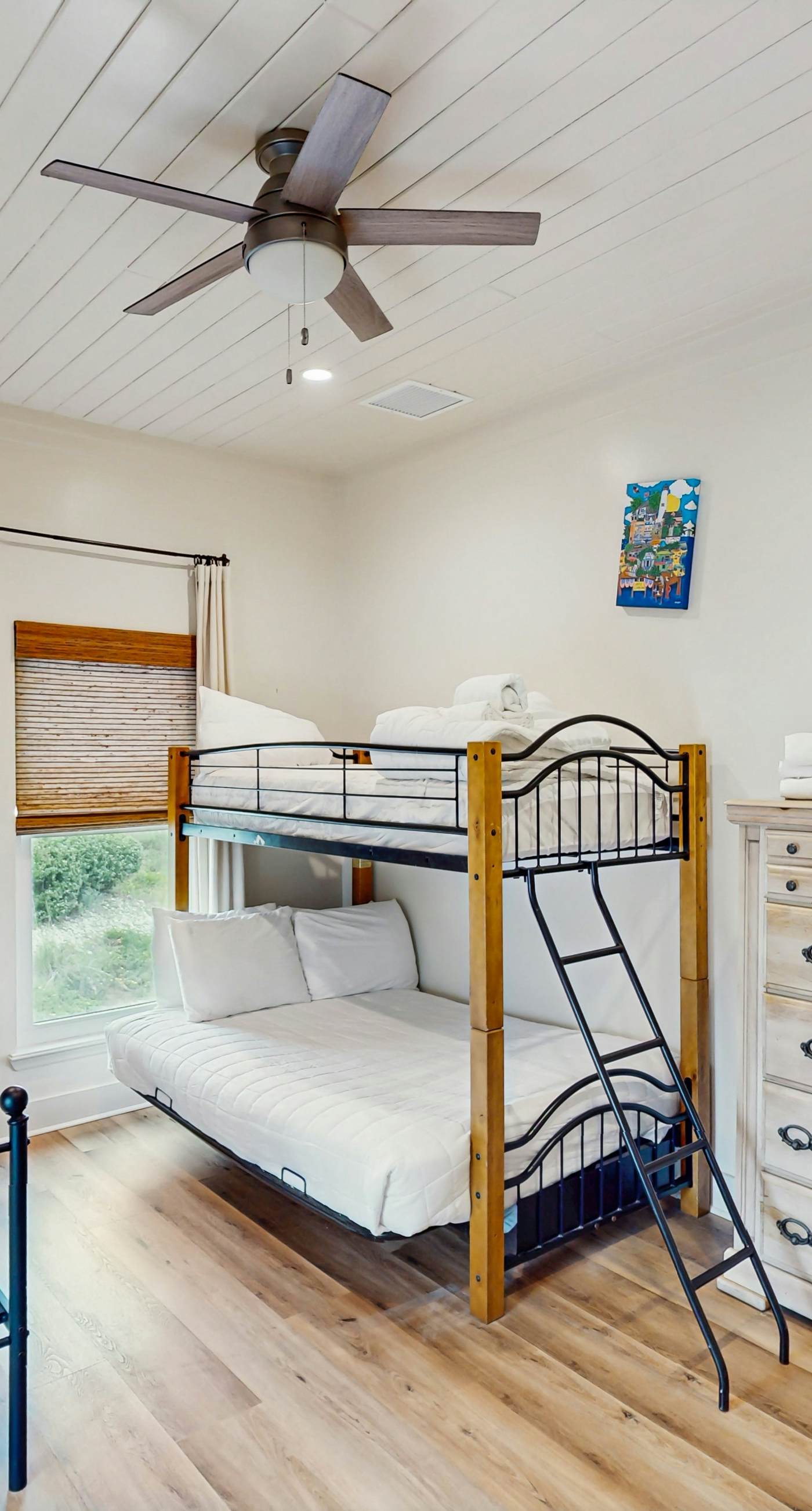 Spacious home with private pool & full kitchen, close to beach