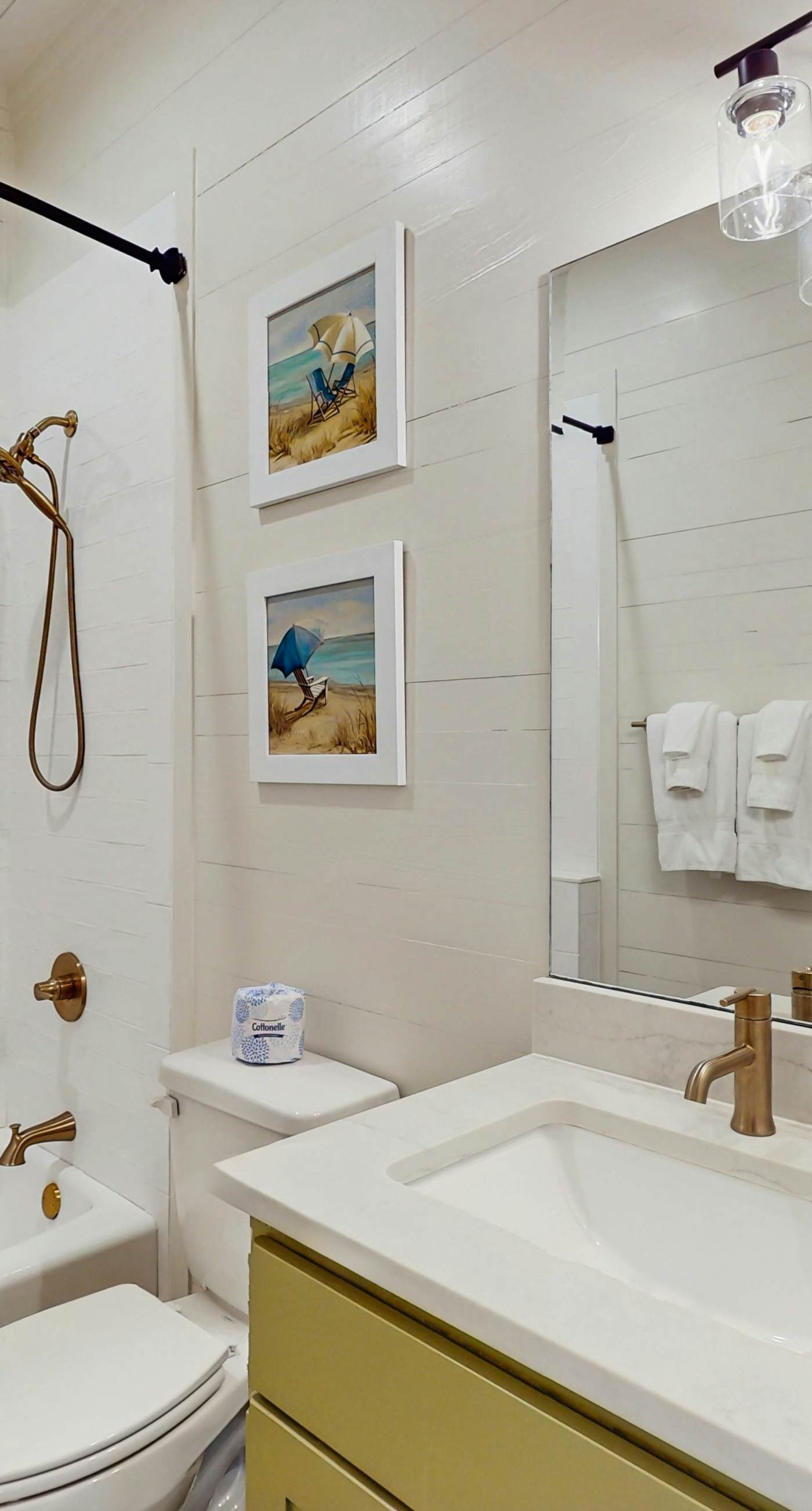 Spacious home with private pool & full kitchen, close to beach