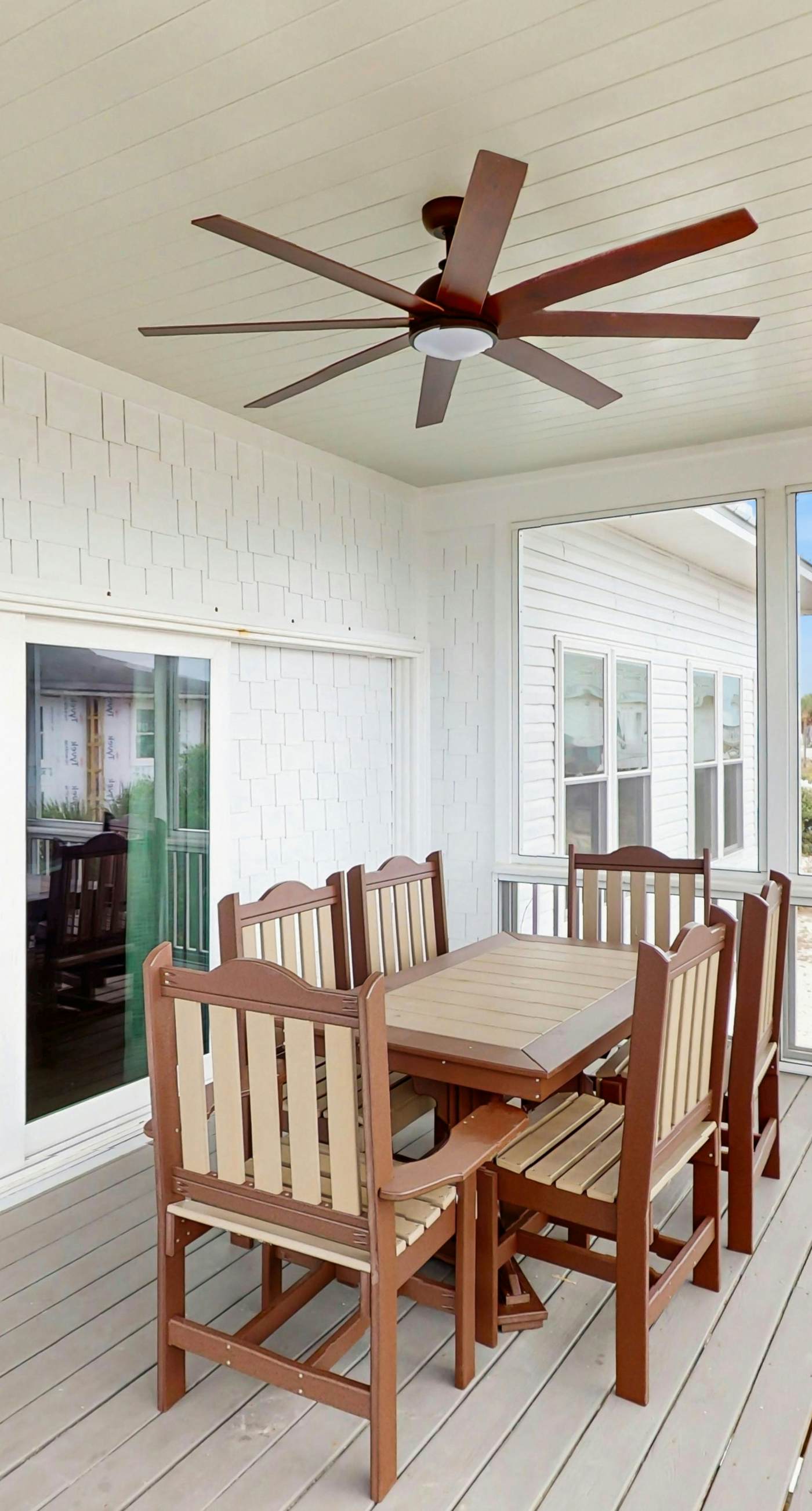 Spacious home with private pool & full kitchen, close to beach