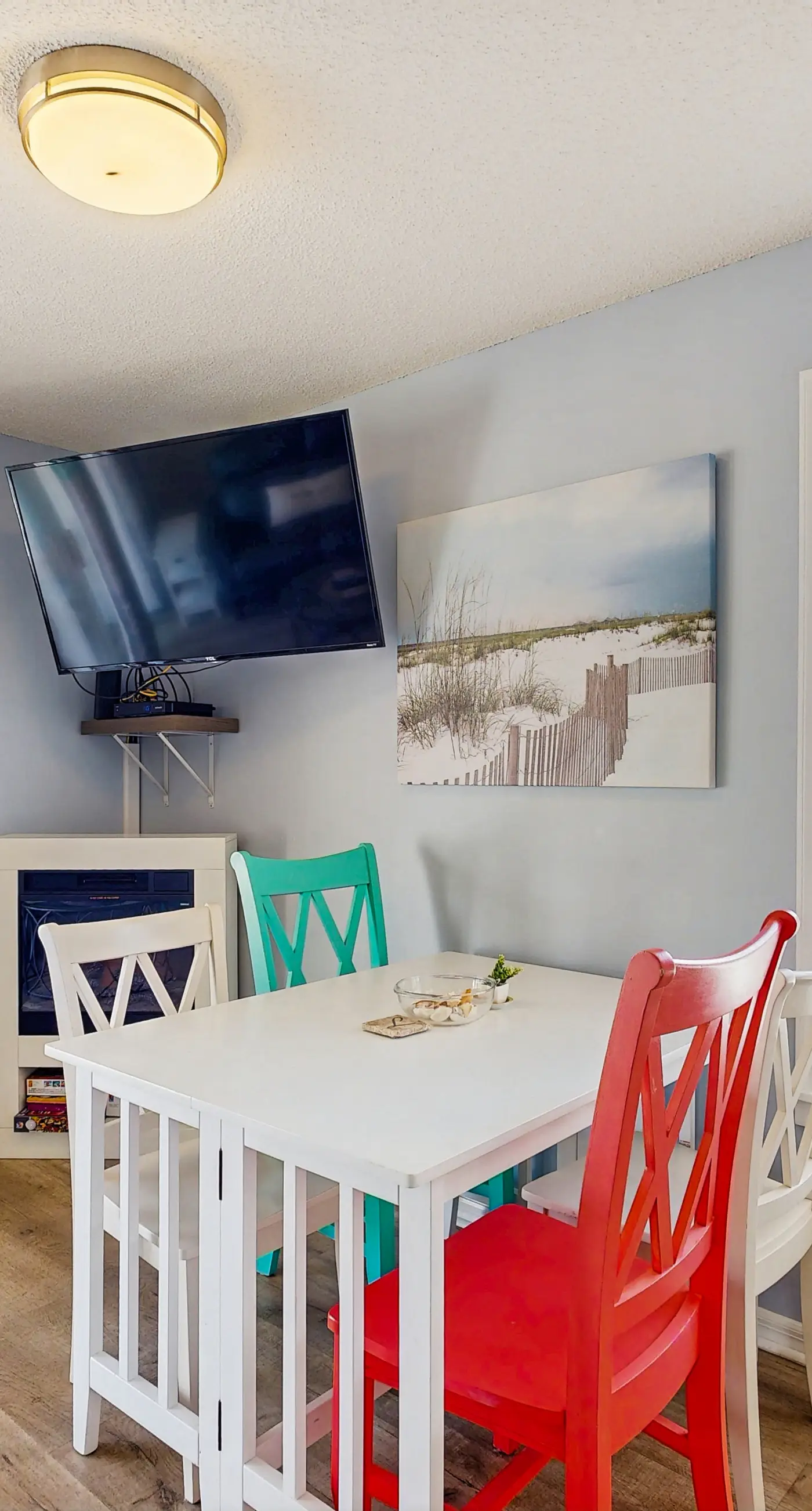Condo in paradise with open layout, pool access, & patio - snowbird-friendly
