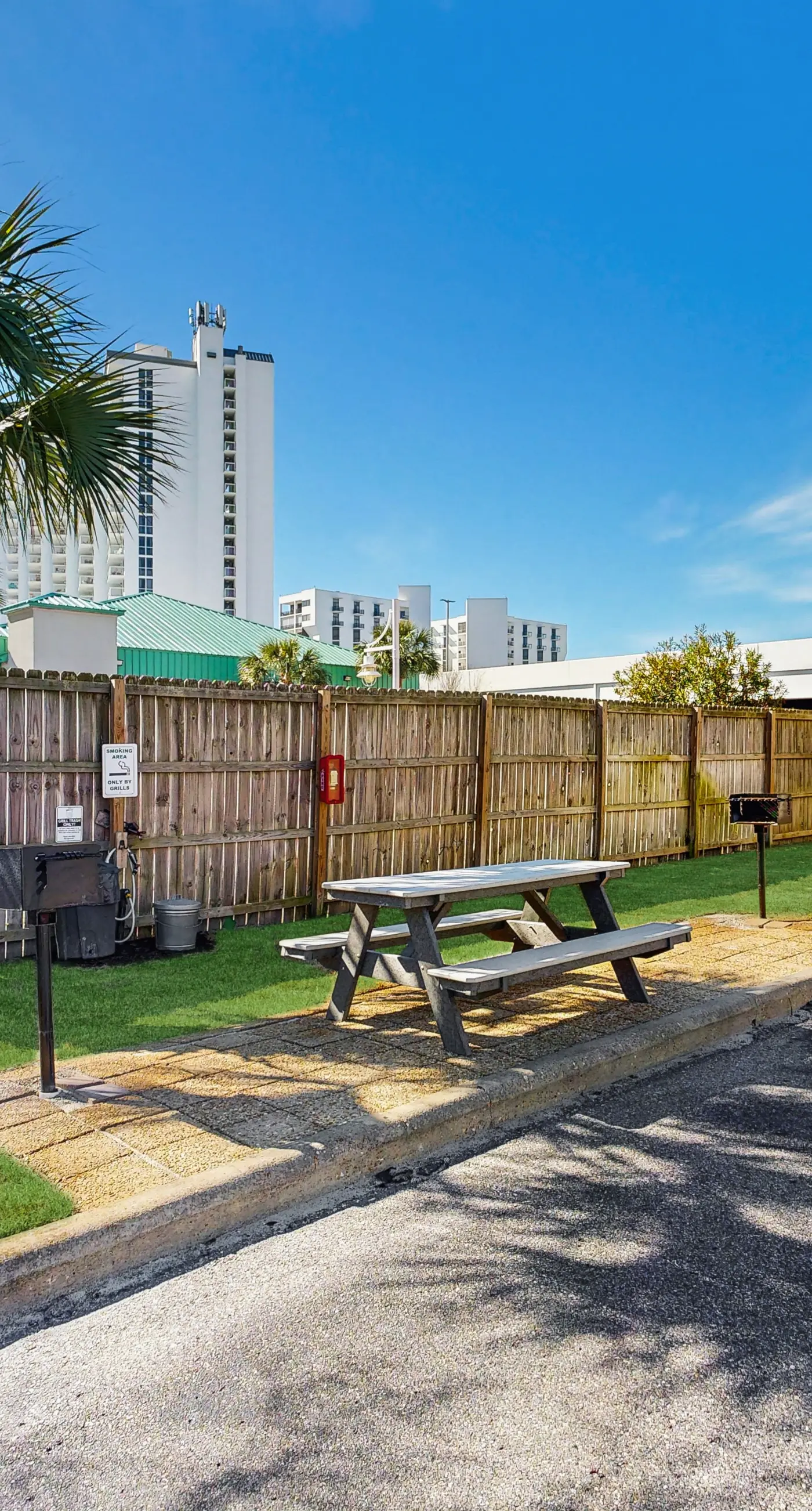 Condo in paradise with open layout, pool access, & patio - snowbird-friendly