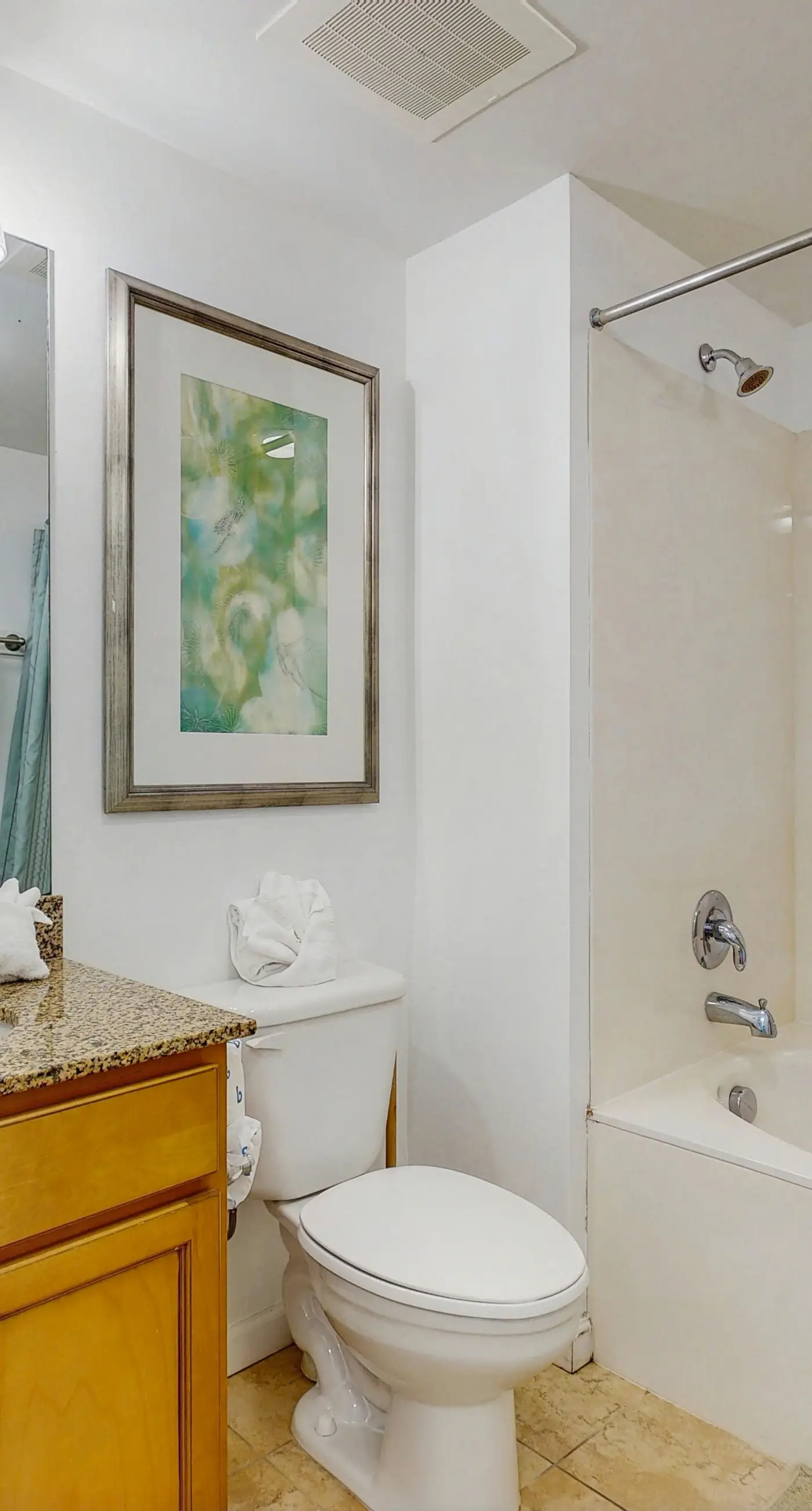 Coastal condo, shared pools, Onsite eateries, Spa, Wifi