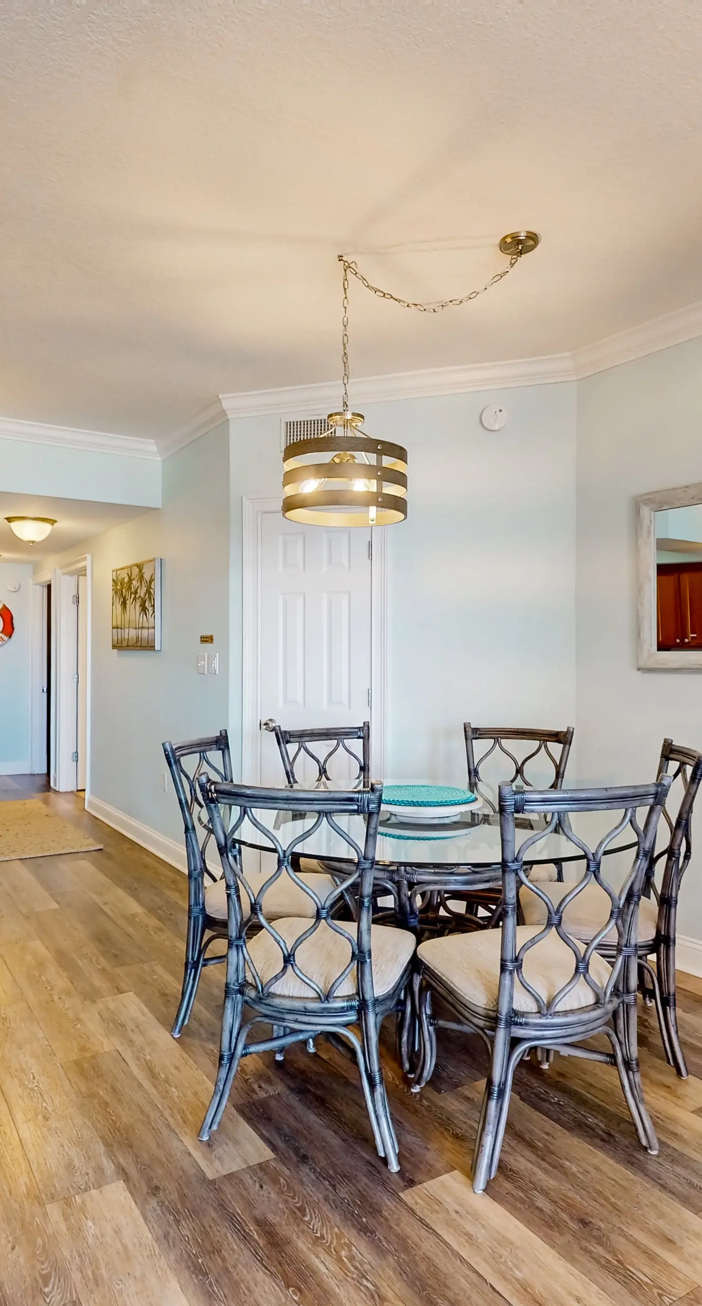 Mexico Beach condo w/ full beach view, central AC, and shared pool & hot tub