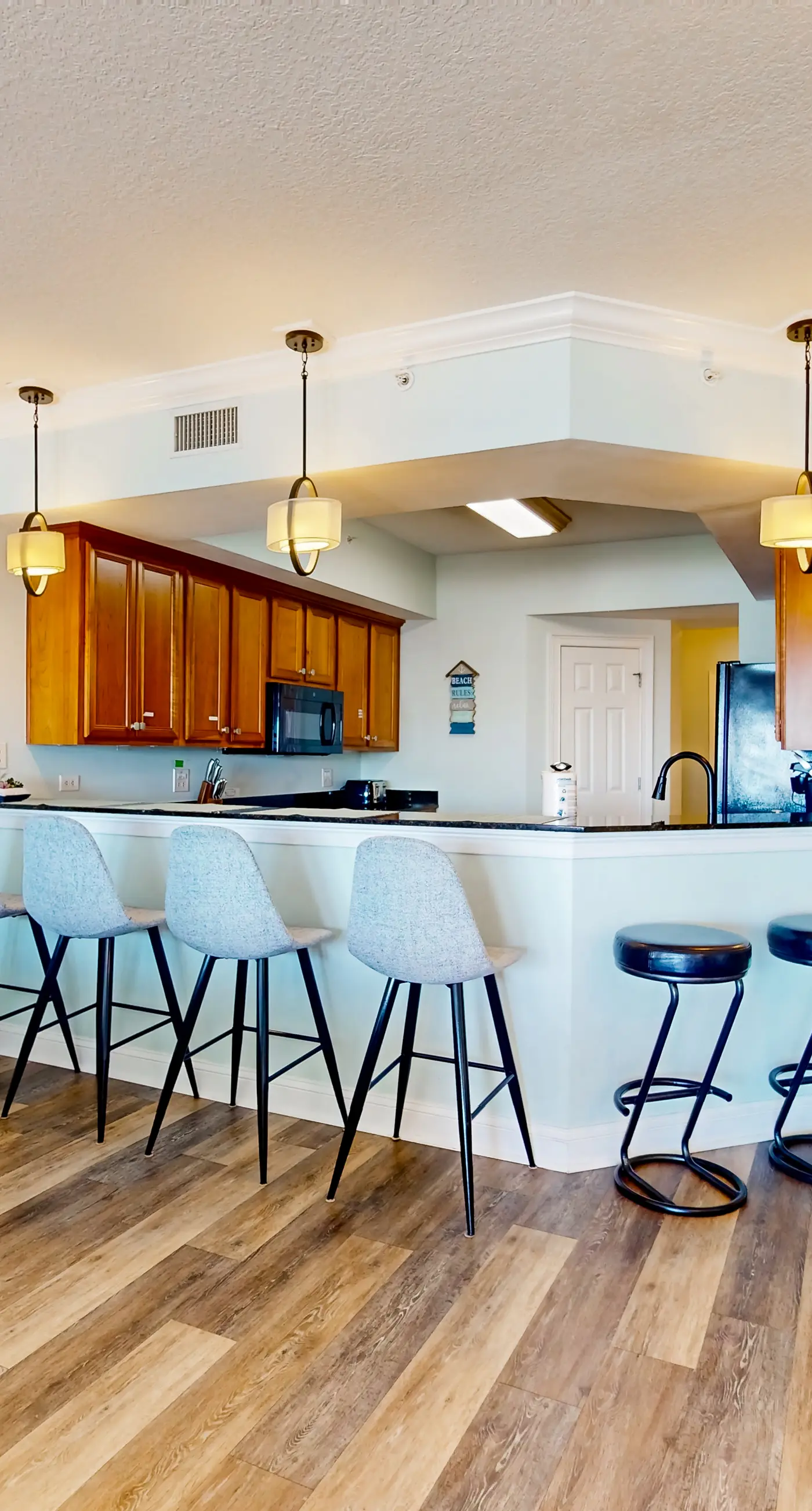 Mexico Beach condo w/ full beach view, central AC, and shared pool & hot tub