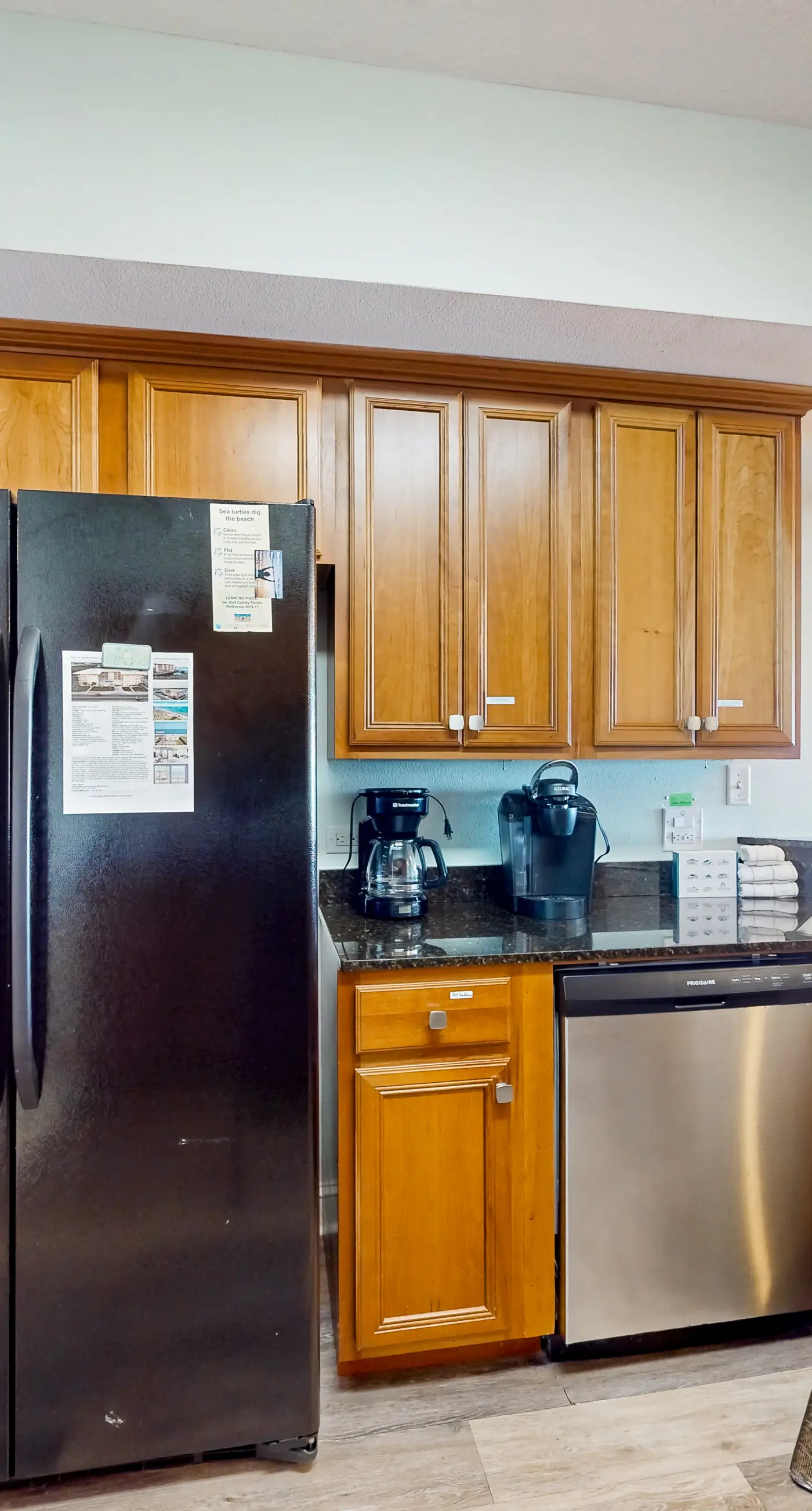 Mexico Beach condo w/ full beach view, central AC, and shared pool & hot tub