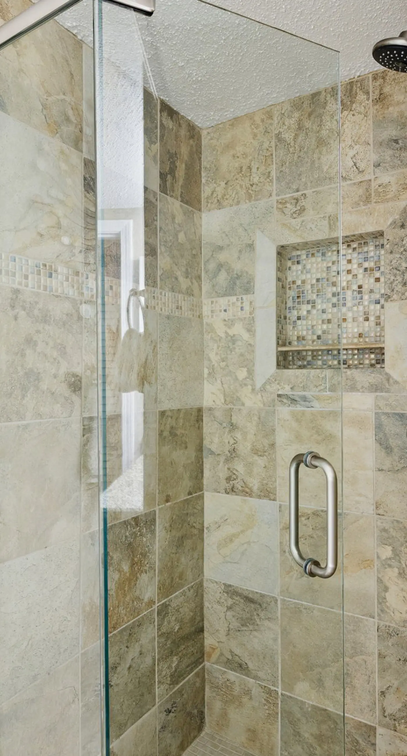 Bright ocean-view condo with community pool and direct beach walkway