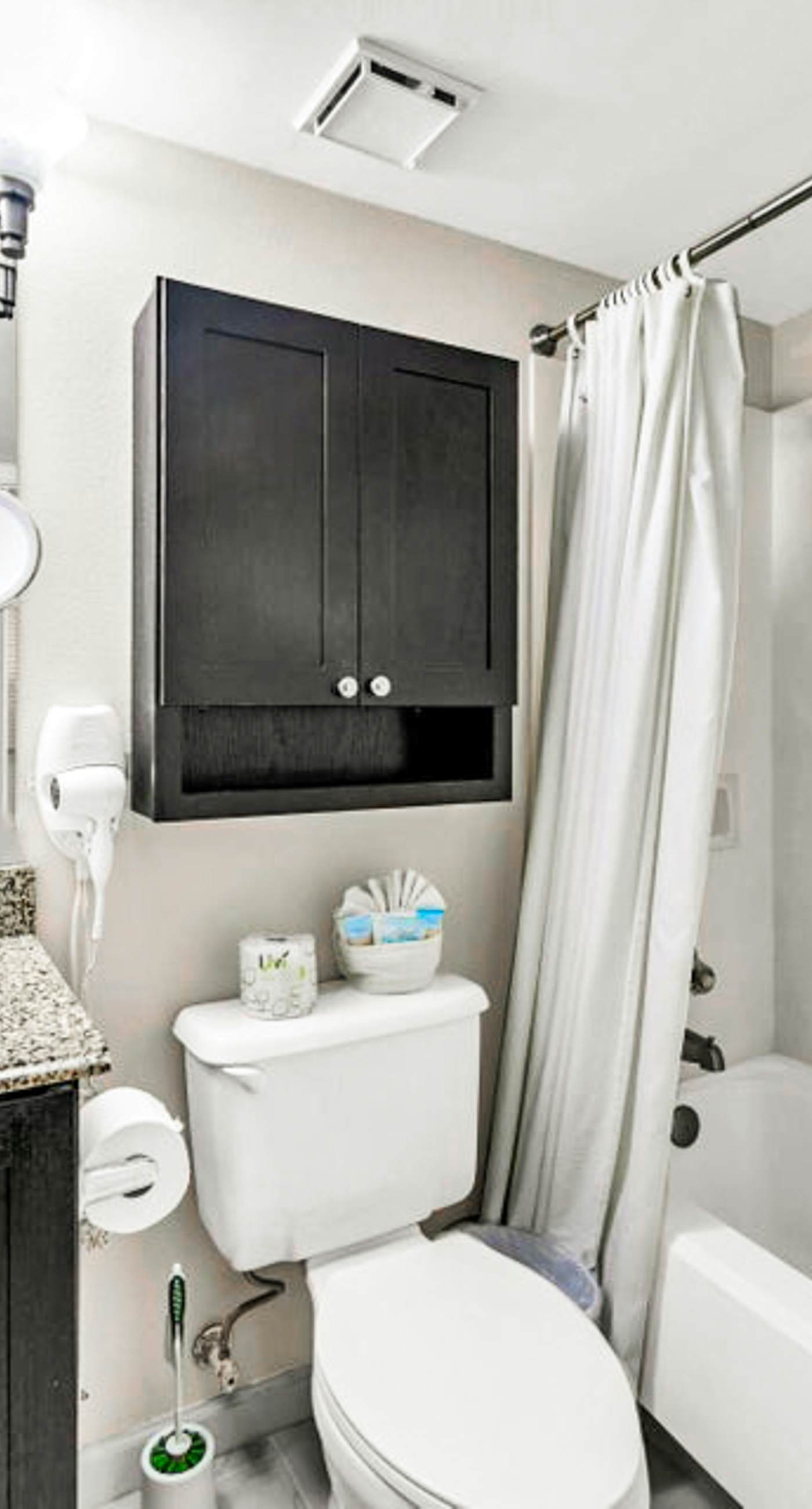  Beachfront Pelican Beach Resort Condo, 9th Fl Gulf Views, Pools & Hot Tub, Destin