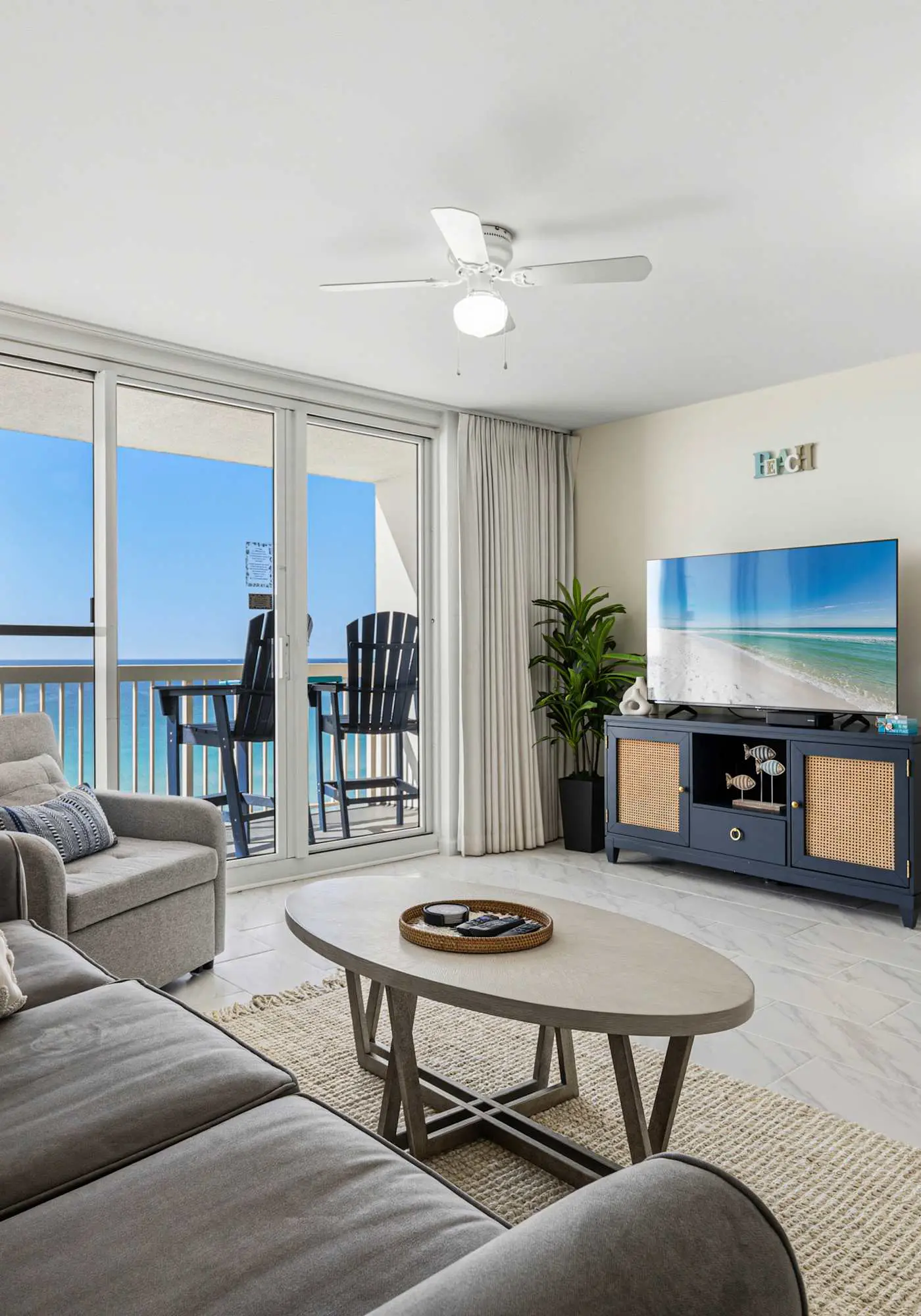 Pelican Beach Resort 908