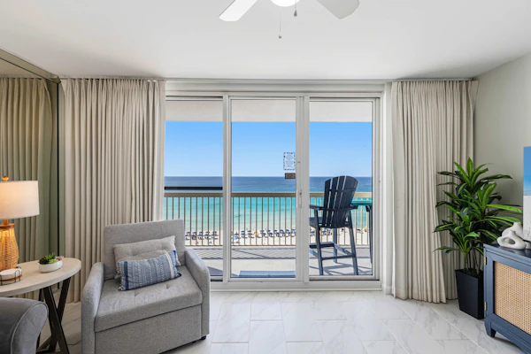 Beachfront Destin Pelican Beach Resort Condo, 9th Fl Gulf Views, Pools & Hot Tub