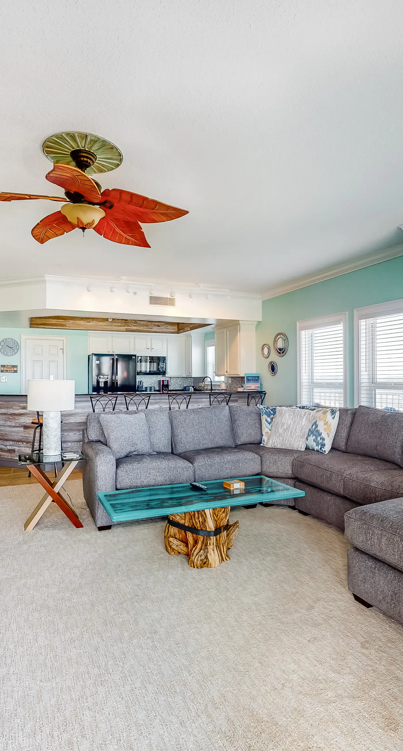 Second Floor Condo a/ Ocean View, Shared Pool & Hot Tub, High-Speed WiFi, & W/D