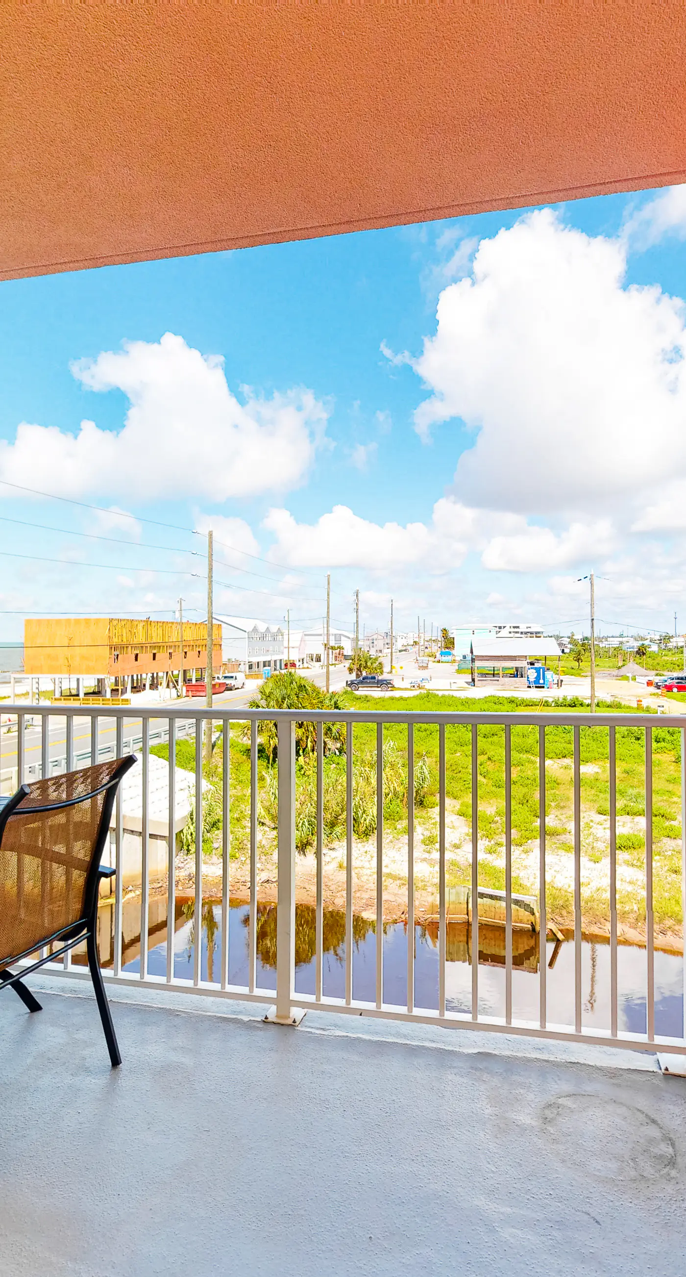 Second Floor Condo a/ Ocean View, Shared Pool & Hot Tub, High-Speed WiFi, & W/D