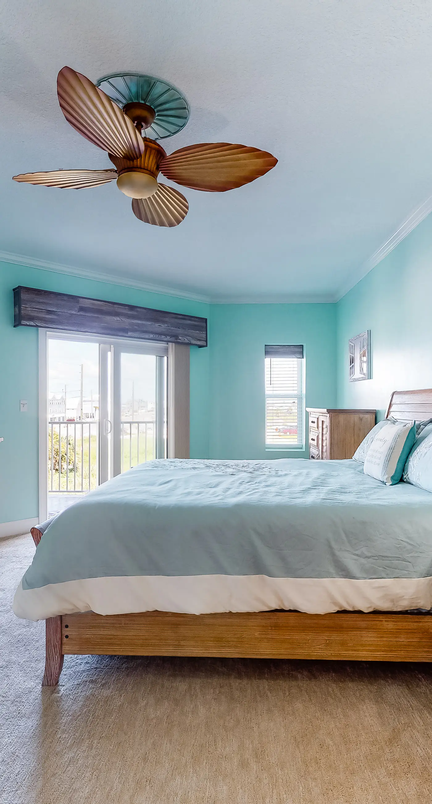 Second Floor Condo a/ Ocean View, Shared Pool & Hot Tub, High-Speed WiFi, & W/D