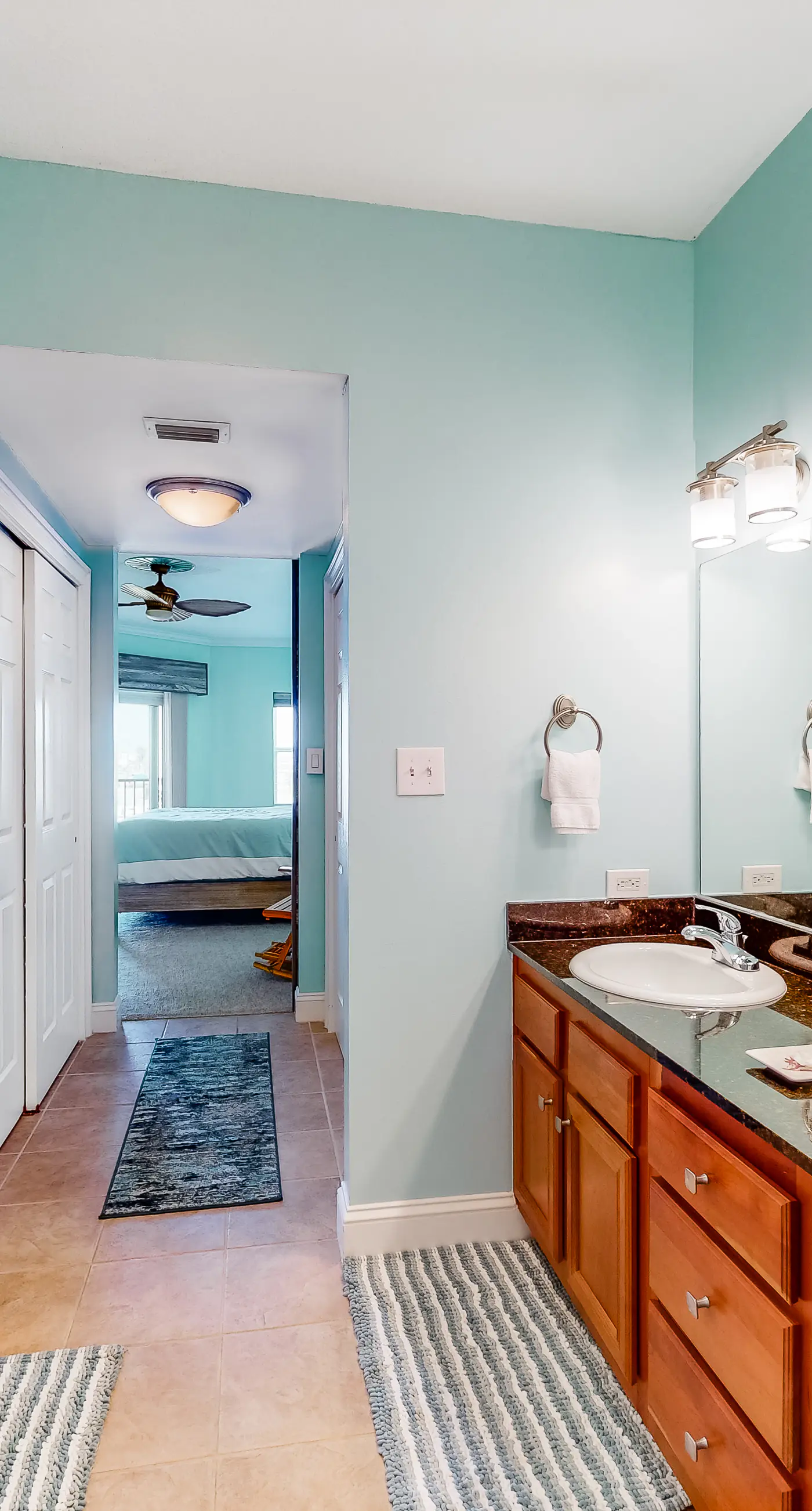 Second Floor Condo a/ Ocean View, Shared Pool & Hot Tub, High-Speed WiFi, & W/D