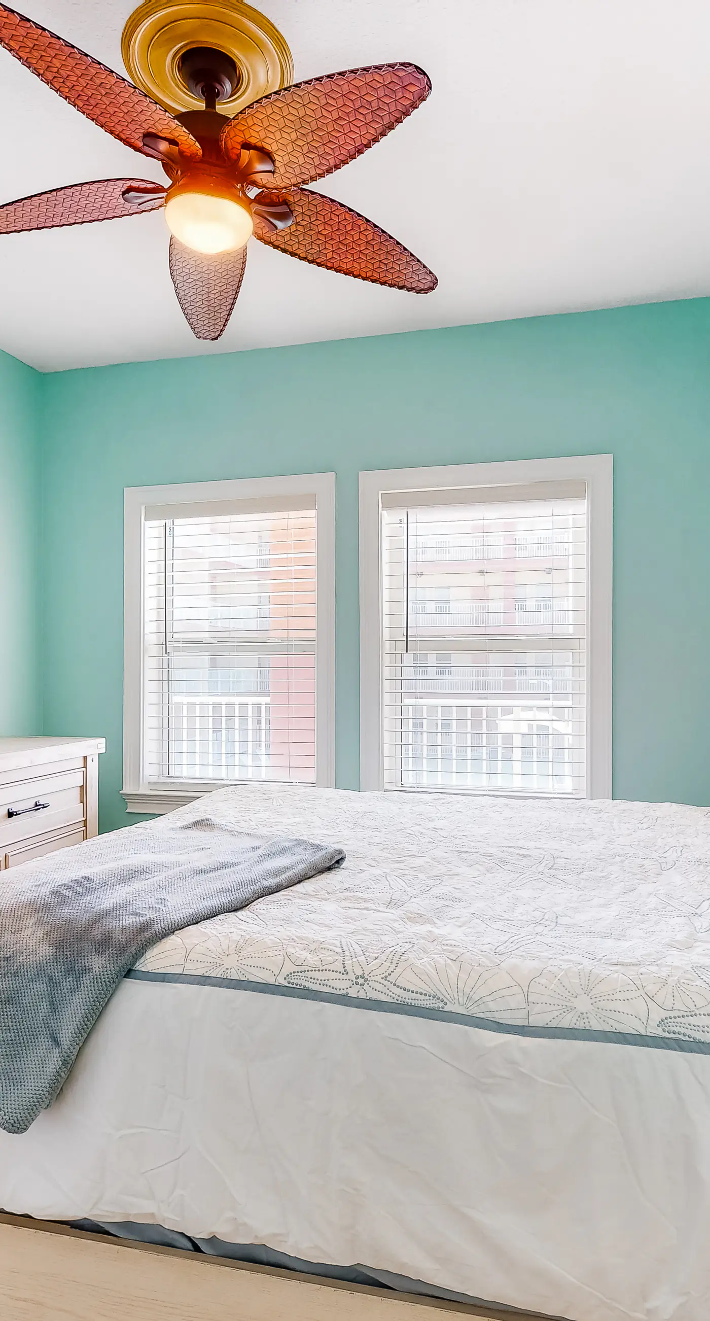 Second Floor Condo a/ Ocean View, Shared Pool & Hot Tub, High-Speed WiFi, & W/D