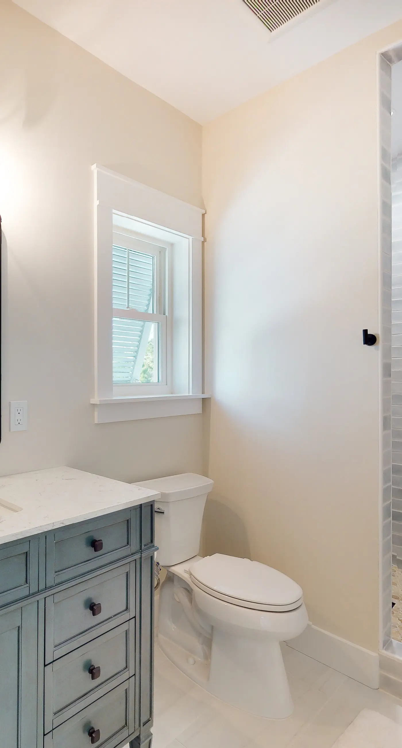 Brand new home near the beach with private pool, lawn, expansive decks, & grill