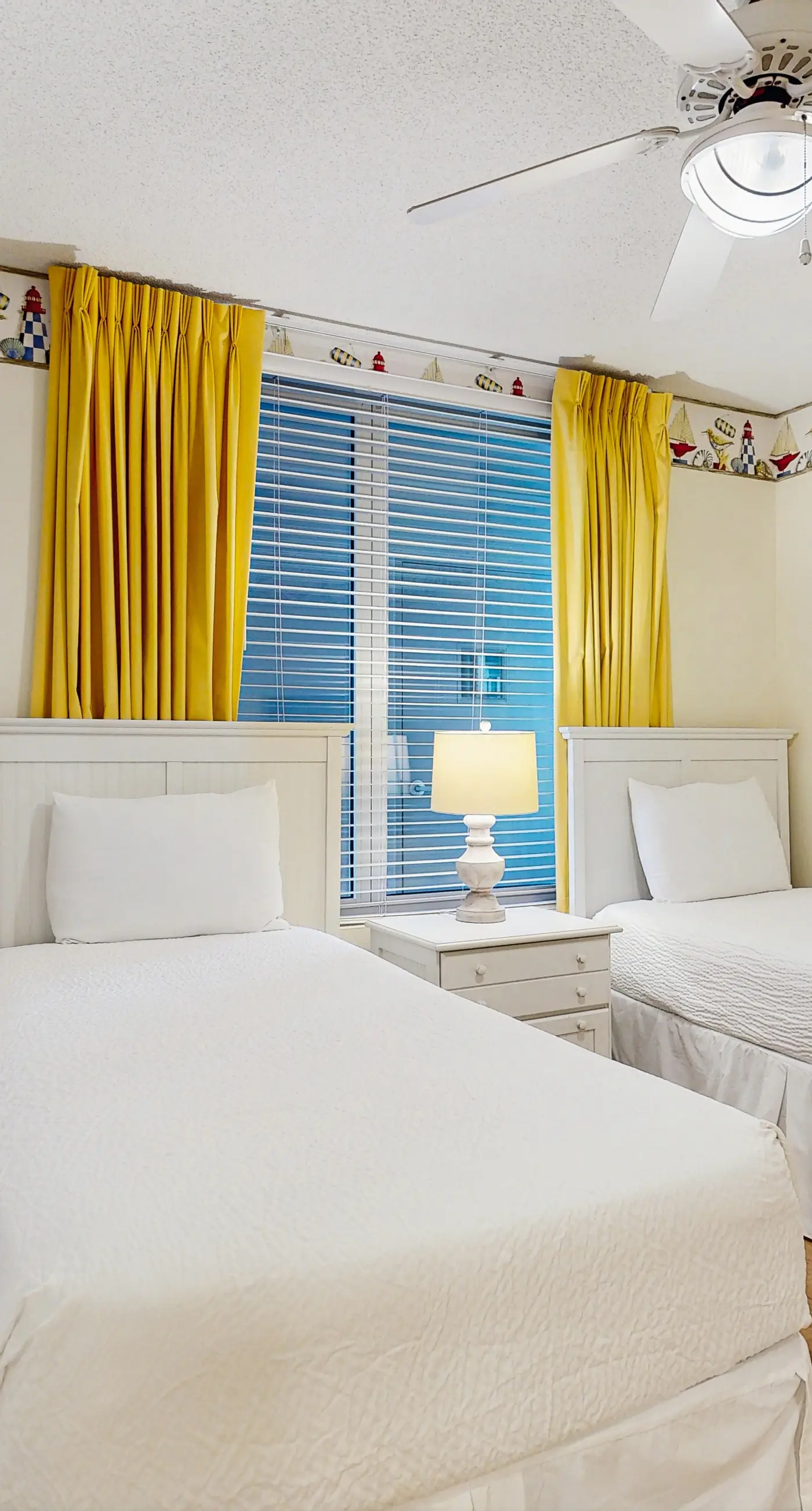 Island Princess 701- Coastal condo with Gulf views, Shared pool, washer and dryer, Wifi