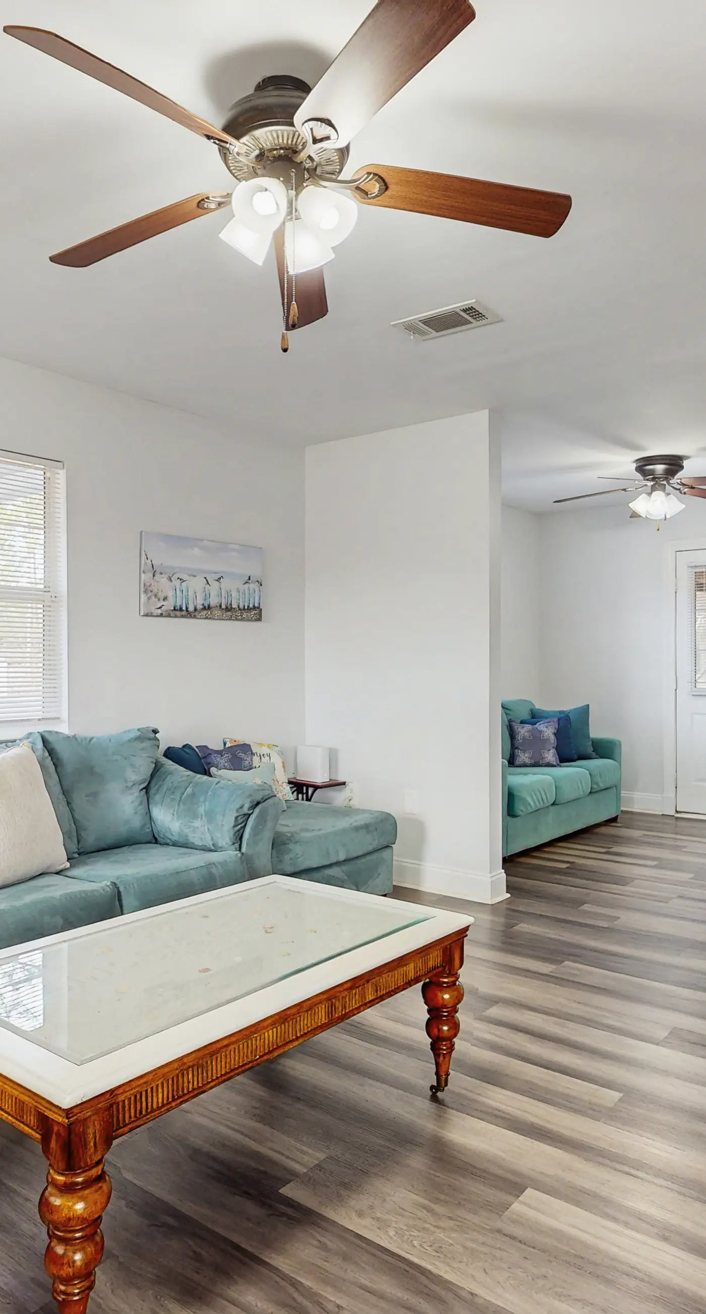 Spacious private home with outdoor space, full kitchen & close to everything