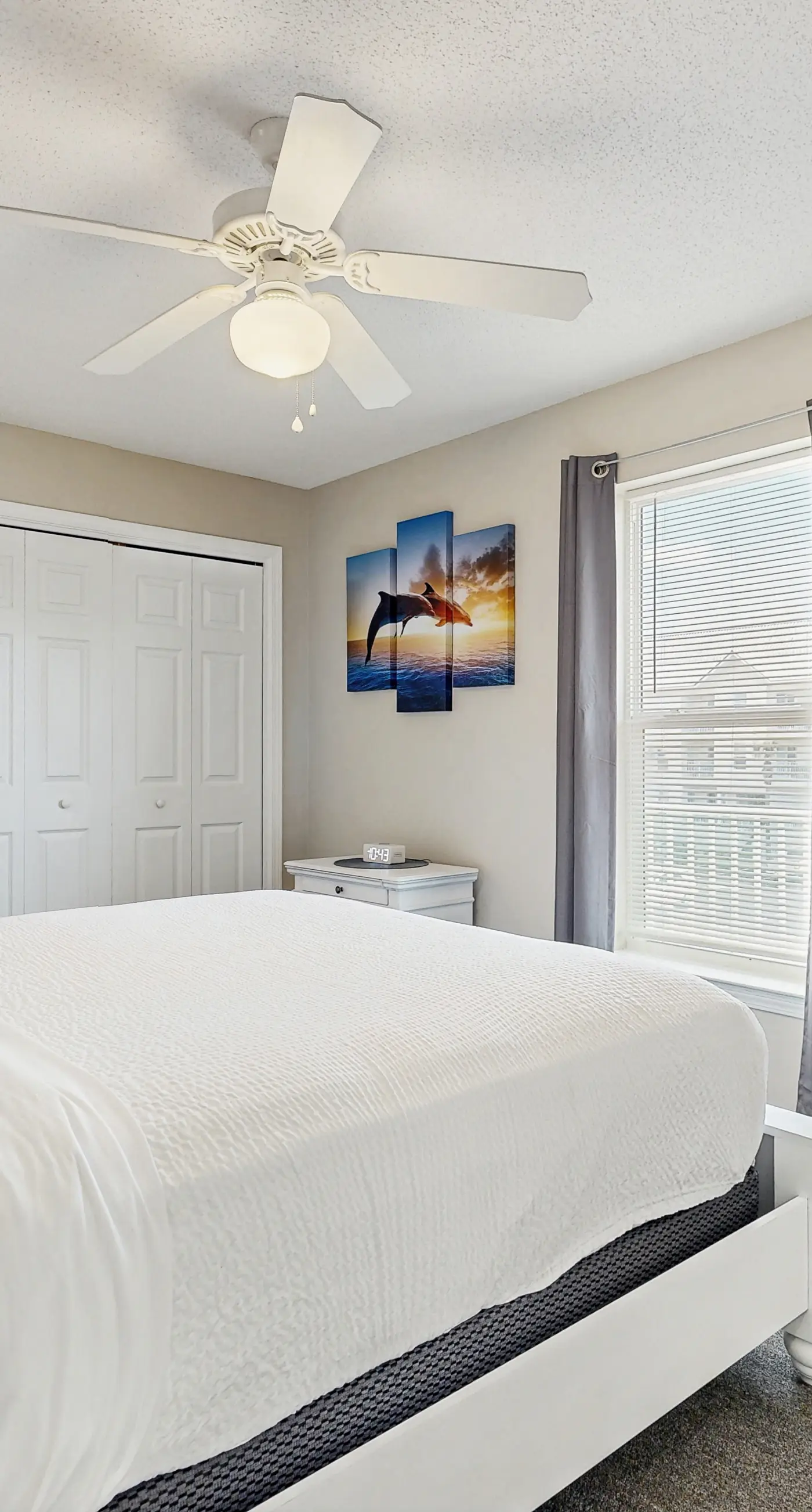 Cozy Coastal Gulf Island Condo with Shared Pool and Beach Access