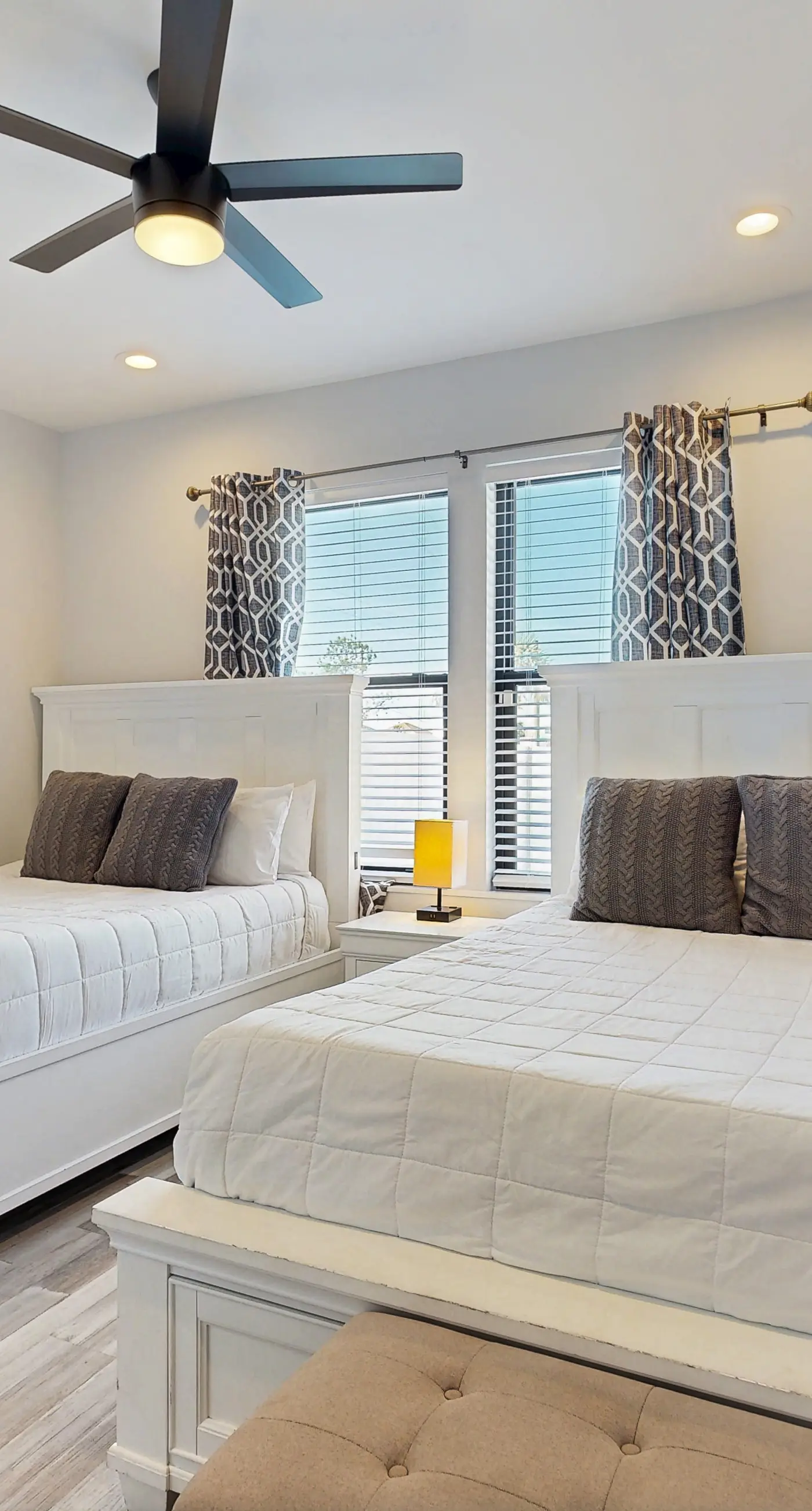 Gorgeous coastal home, dog friendly, private hot tub & close to beach