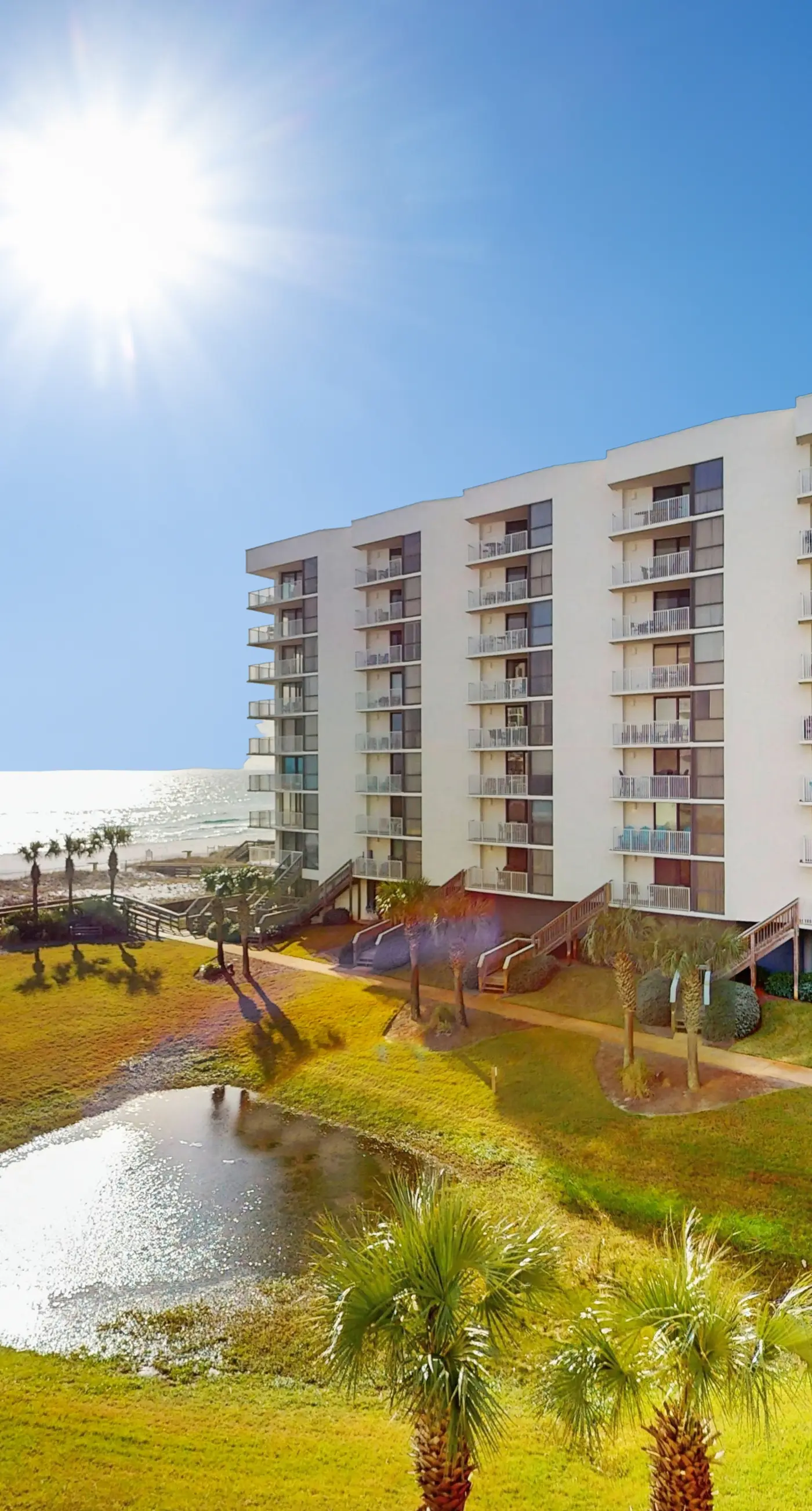 Gorgeous beachfront condo, shared pool and beach access