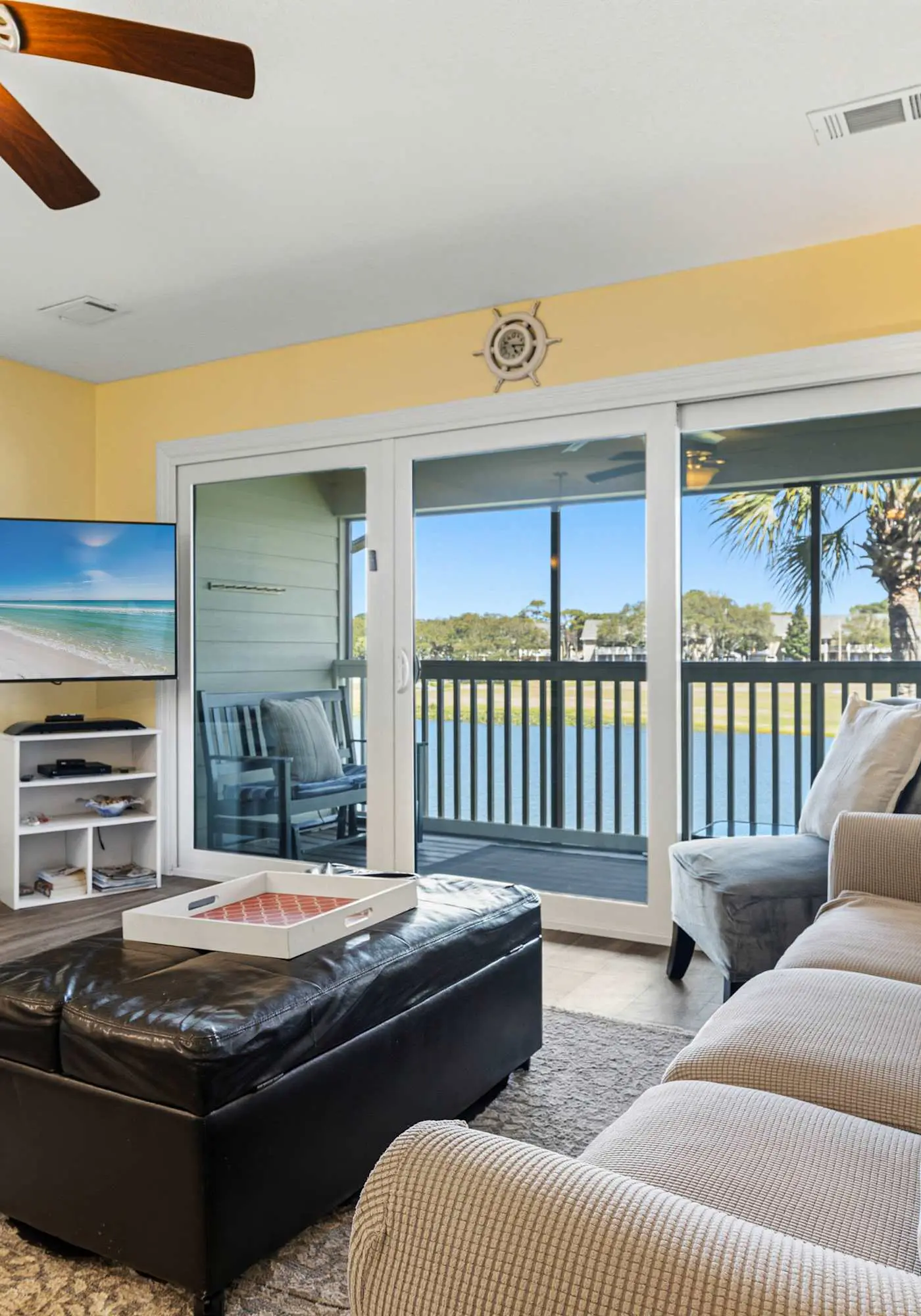 Spacious pet-friendly villa with full kitchen, shared pool & private beach access
