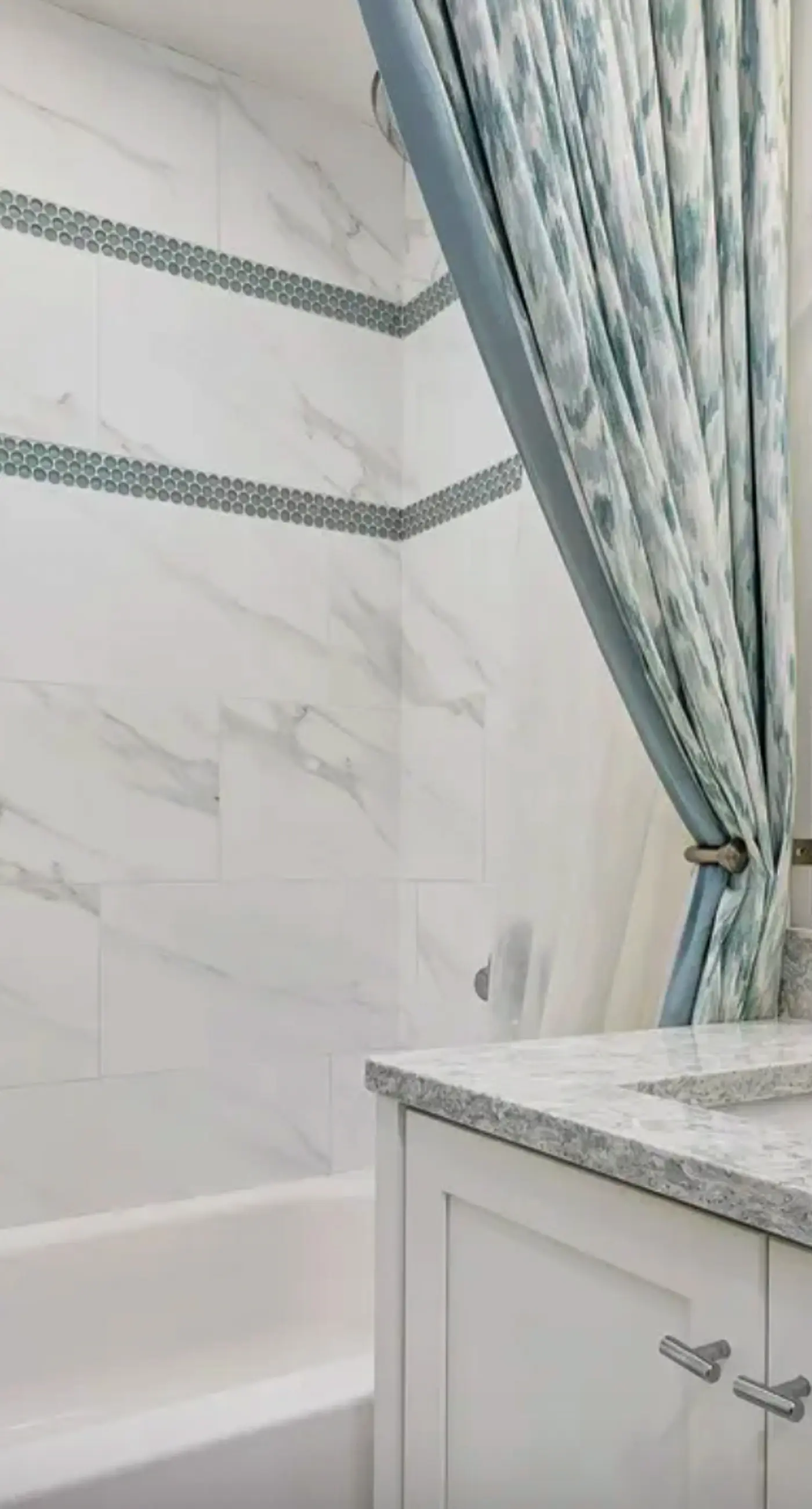 Stunning Beachfront condo with two pools, a hot tub, onsite gym and tennis/pickleball courts.