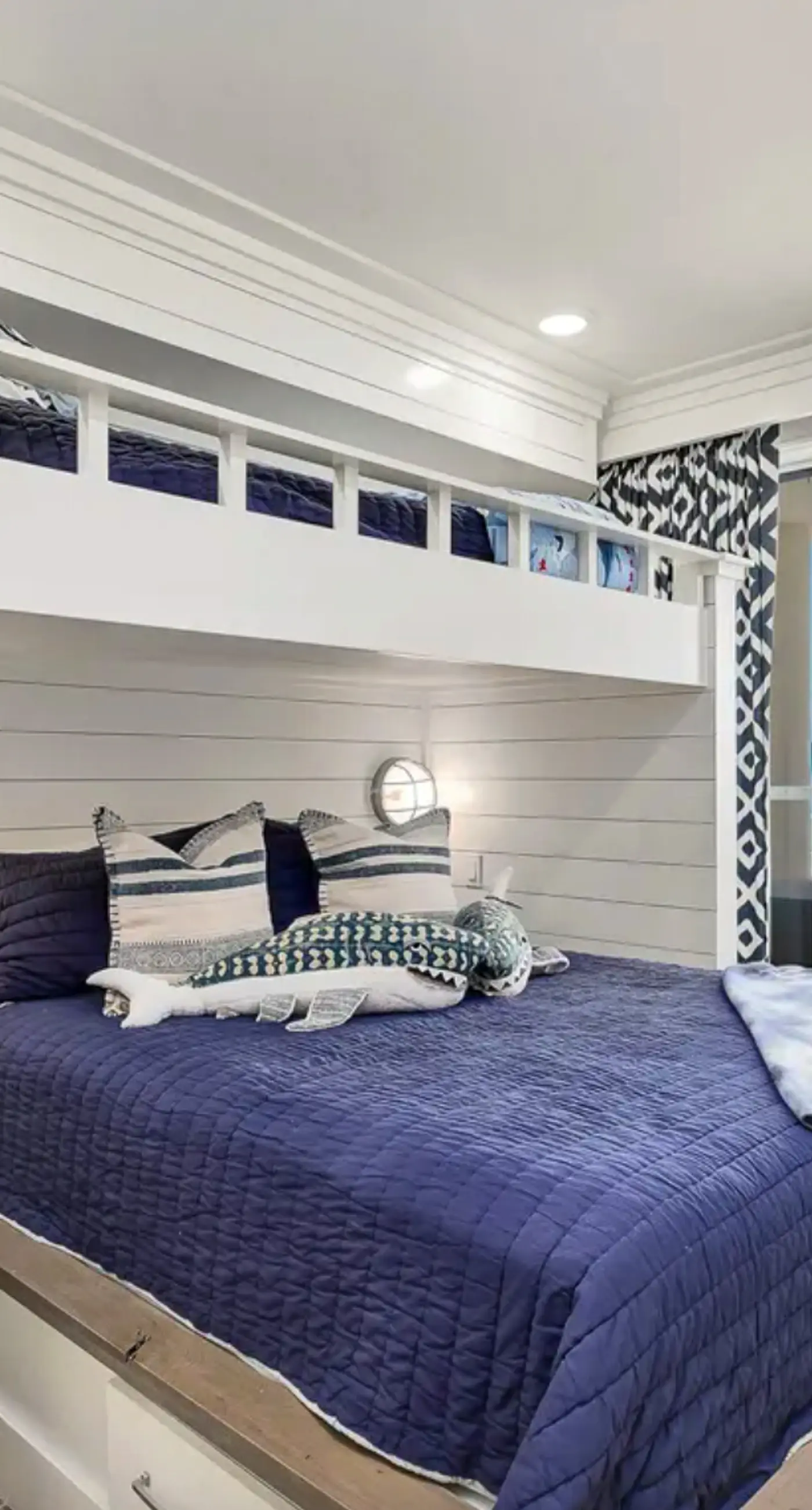 Stunning Beachfront condo with two pools, a hot tub, onsite gym and tennis/pickleball courts.