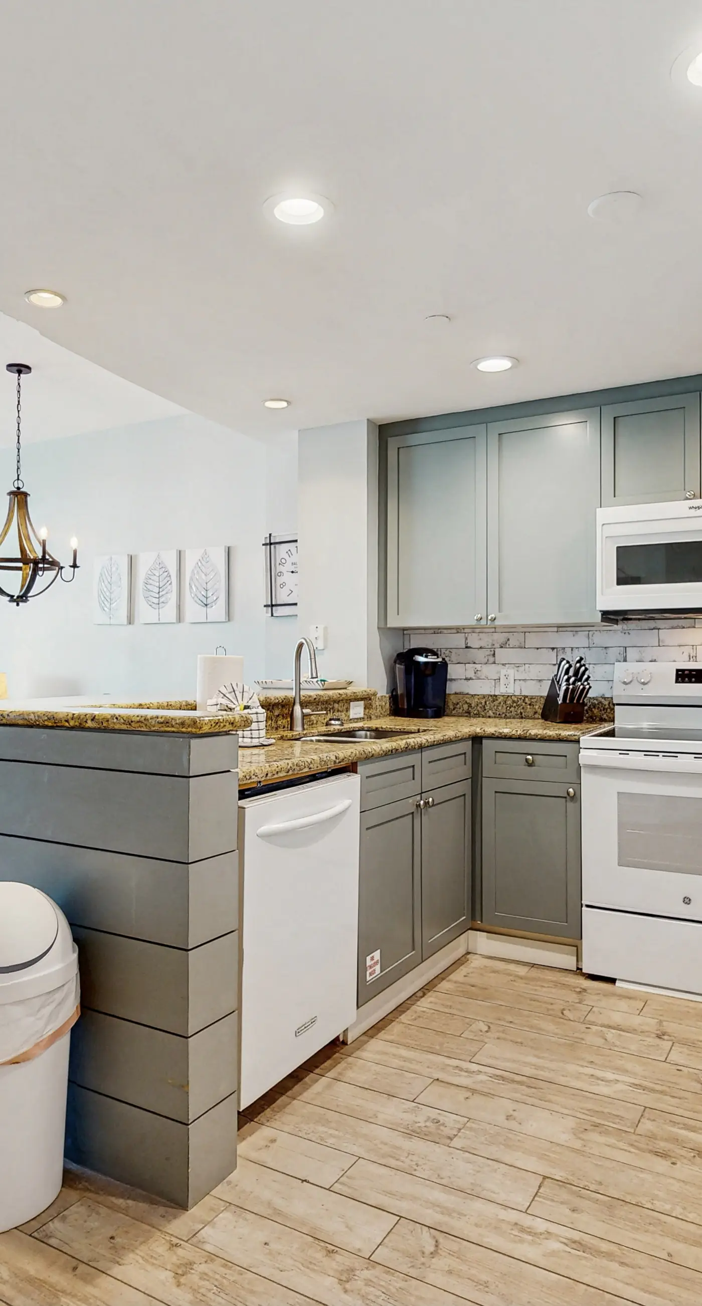 Stylish oceanfront condo including shared pool and beach access