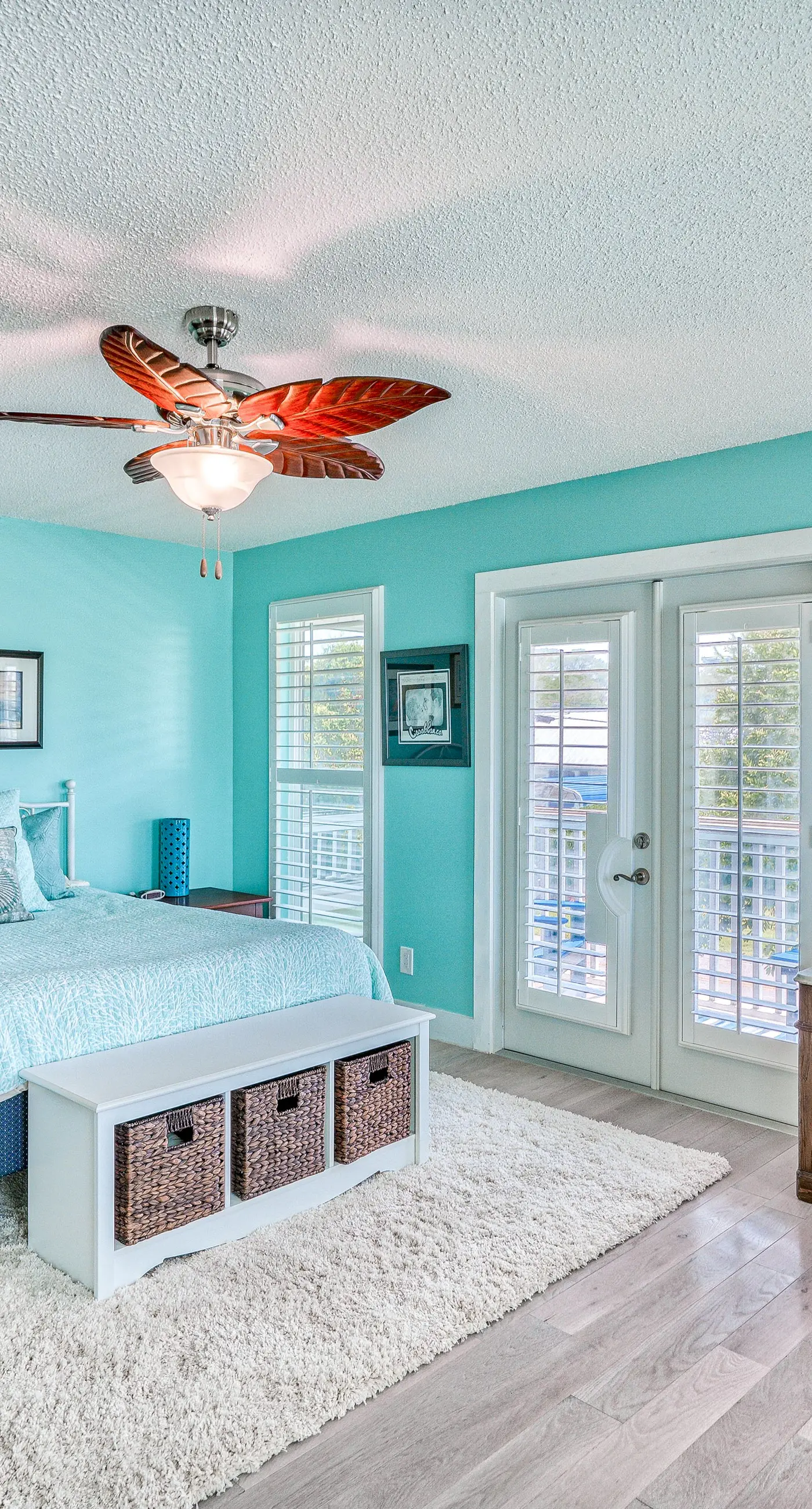 Gorgeous dog-friendly home with private pool & close to everything