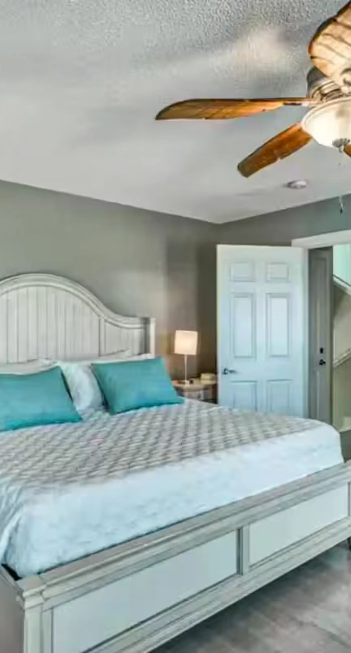 Gorgeous dog-friendly home with private pool & close to everything