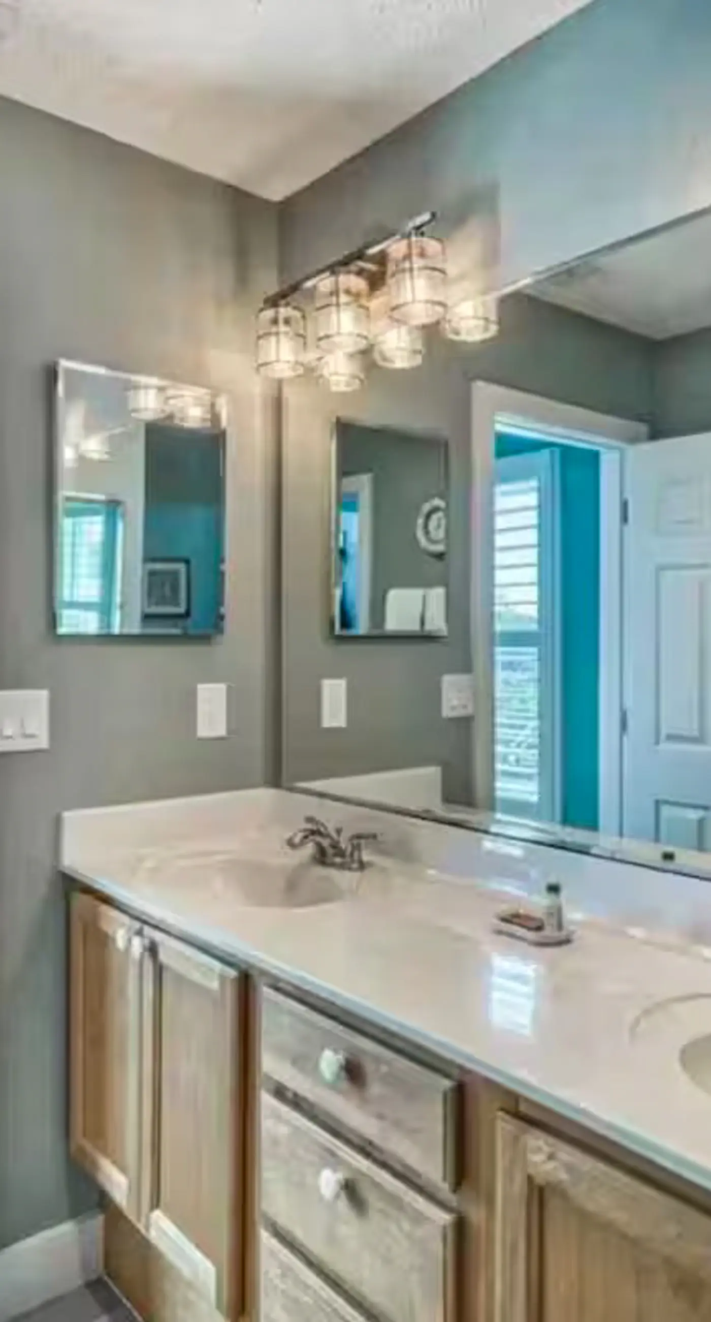 Gorgeous dog-friendly home with private pool & close to everything