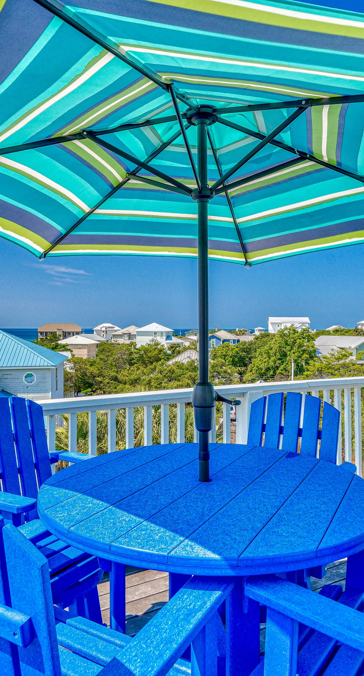 Gorgeous dog-friendly home with private pool & close to everything