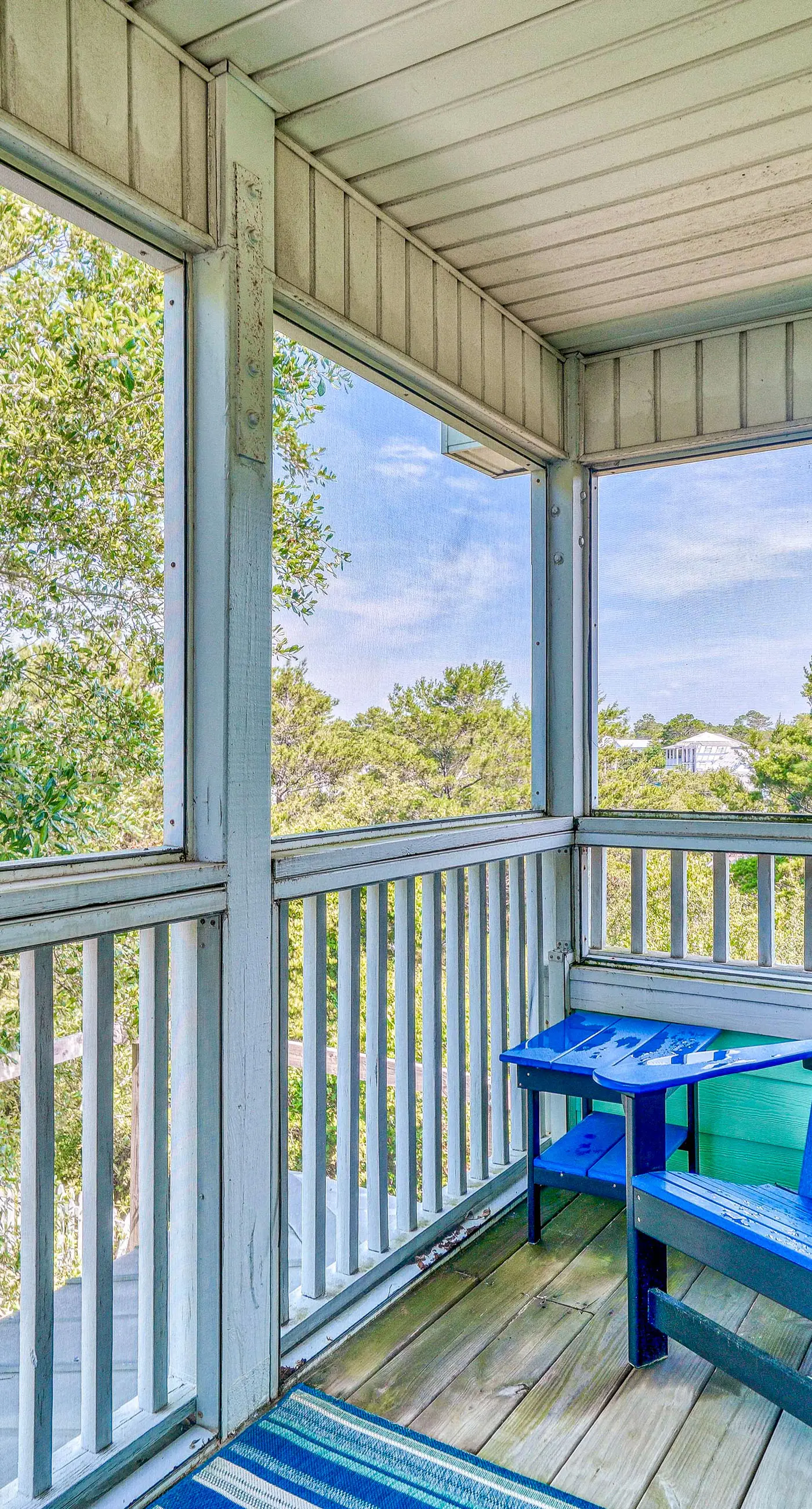 Gorgeous dog-friendly home with private pool & close to everything