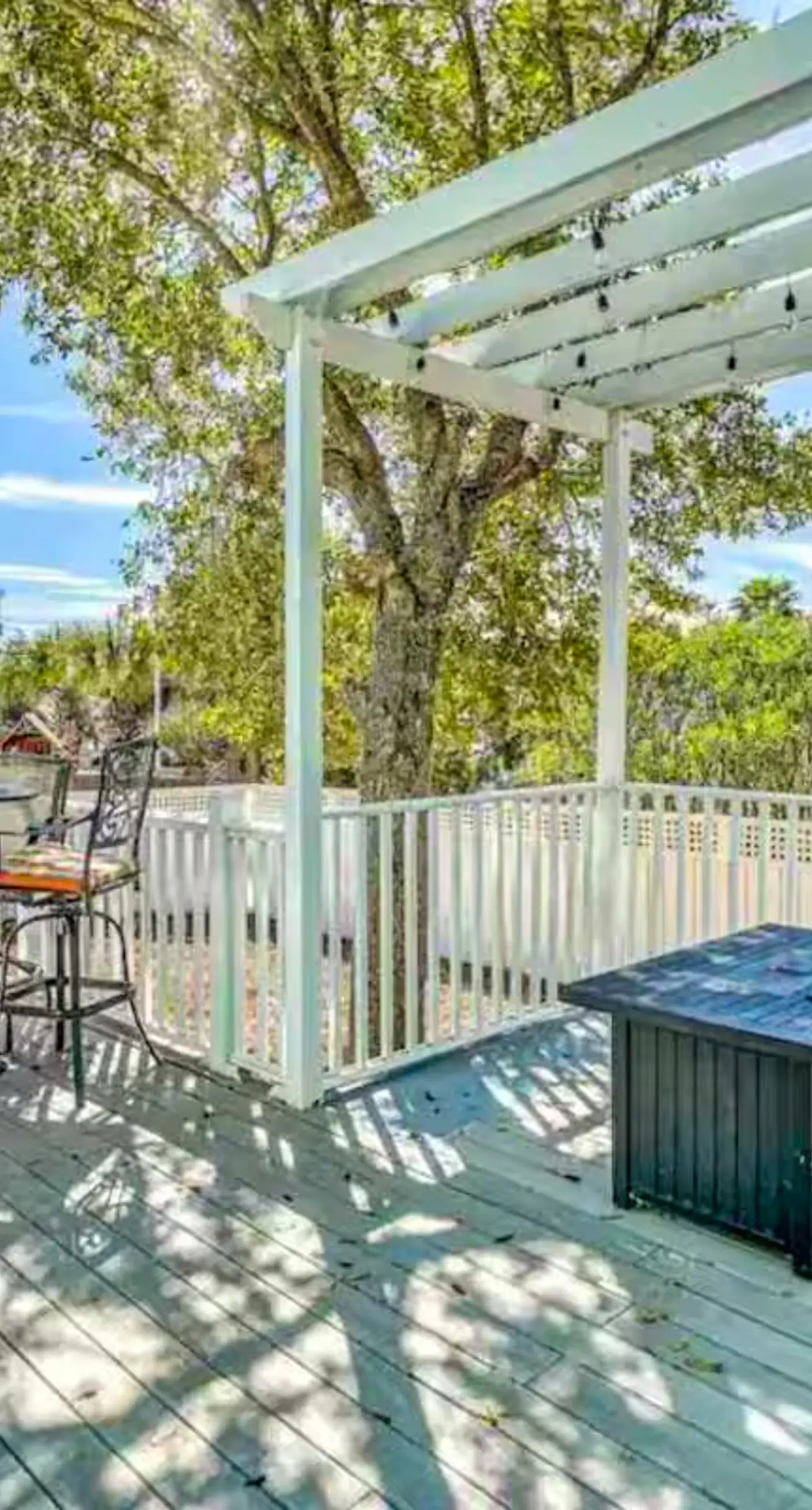 Gorgeous dog-friendly home with private pool & close to everything