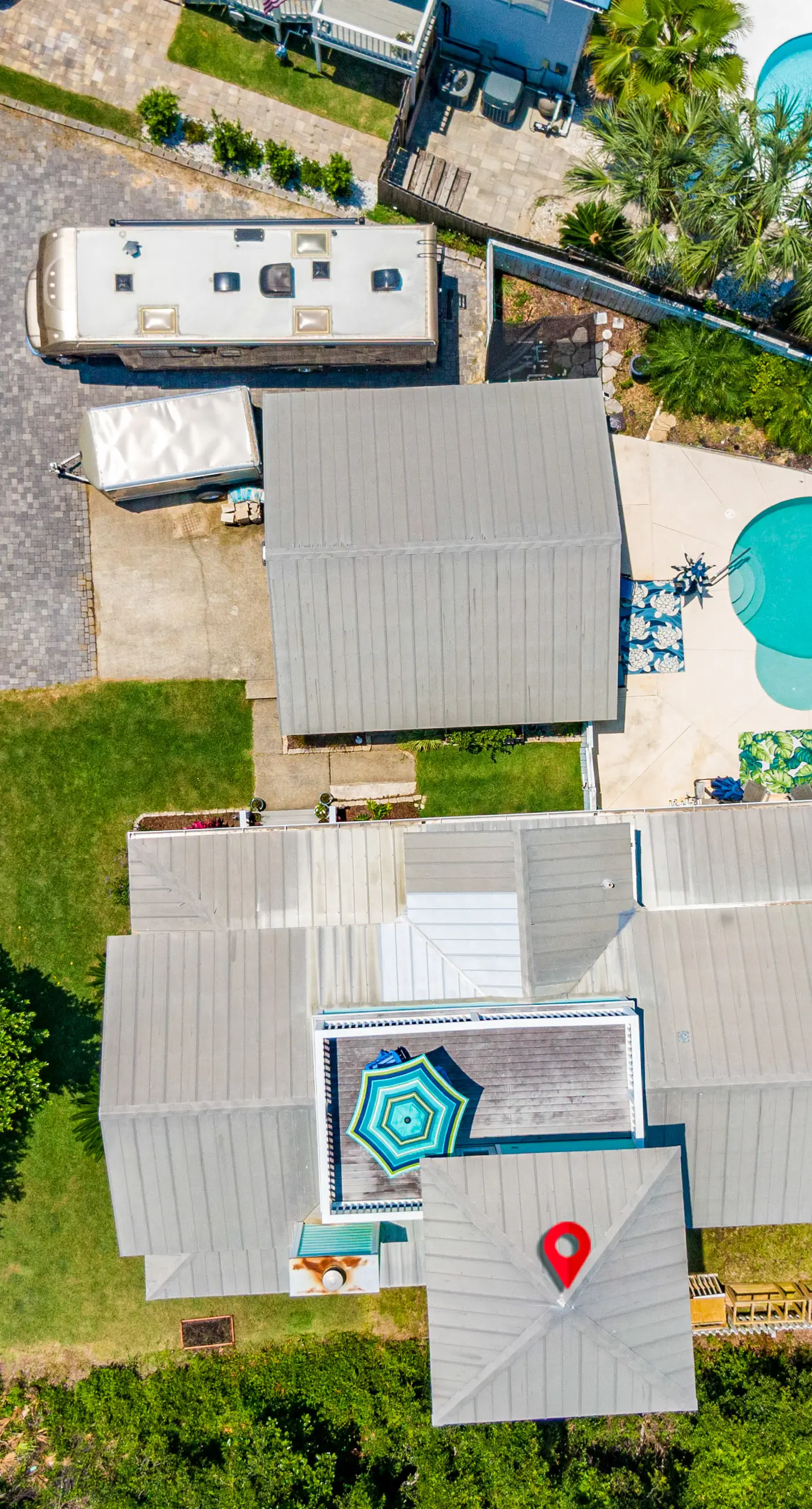 Gorgeous dog-friendly home with private pool & close to everything