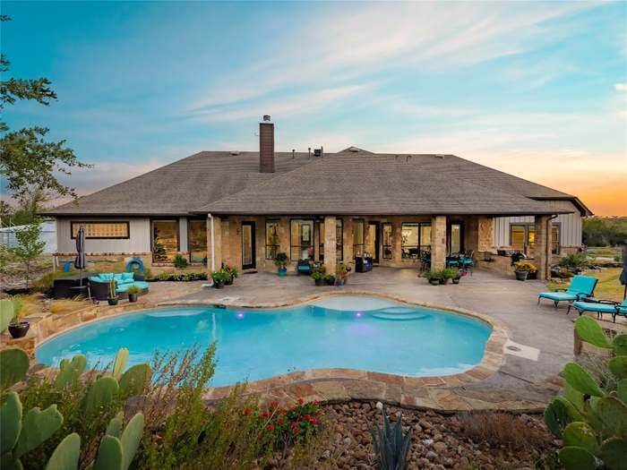 Hill Country Escape-670  Heather Hills