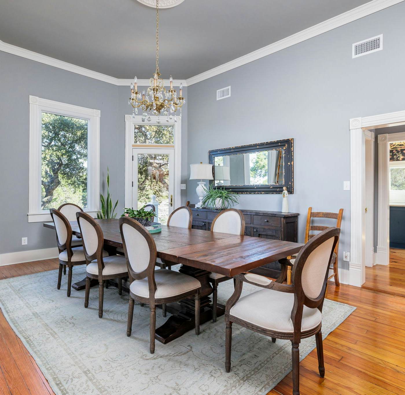 Unique Victorian Estate - The Llama Ranch