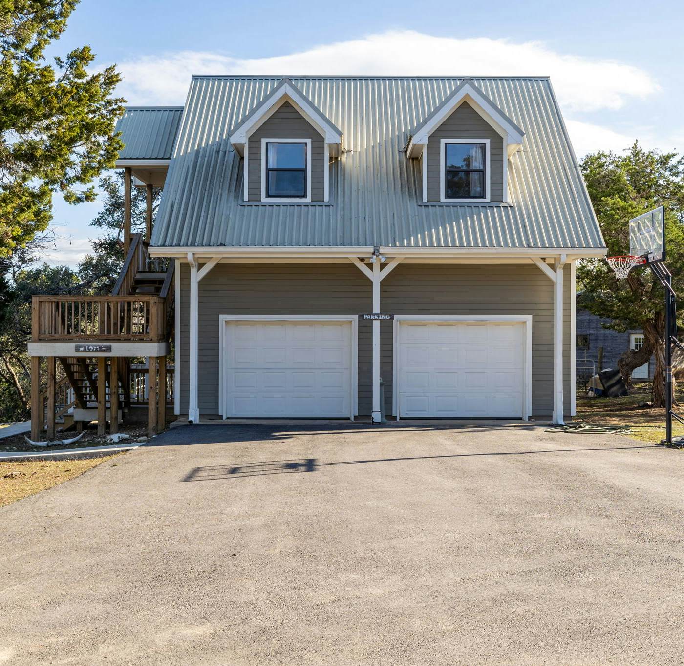 Unique Victorian Estate - The Llama Ranch