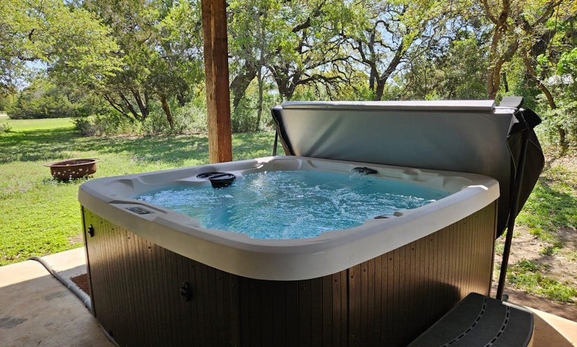 Hill Country Escape | Hot Tub | Pet Friendly