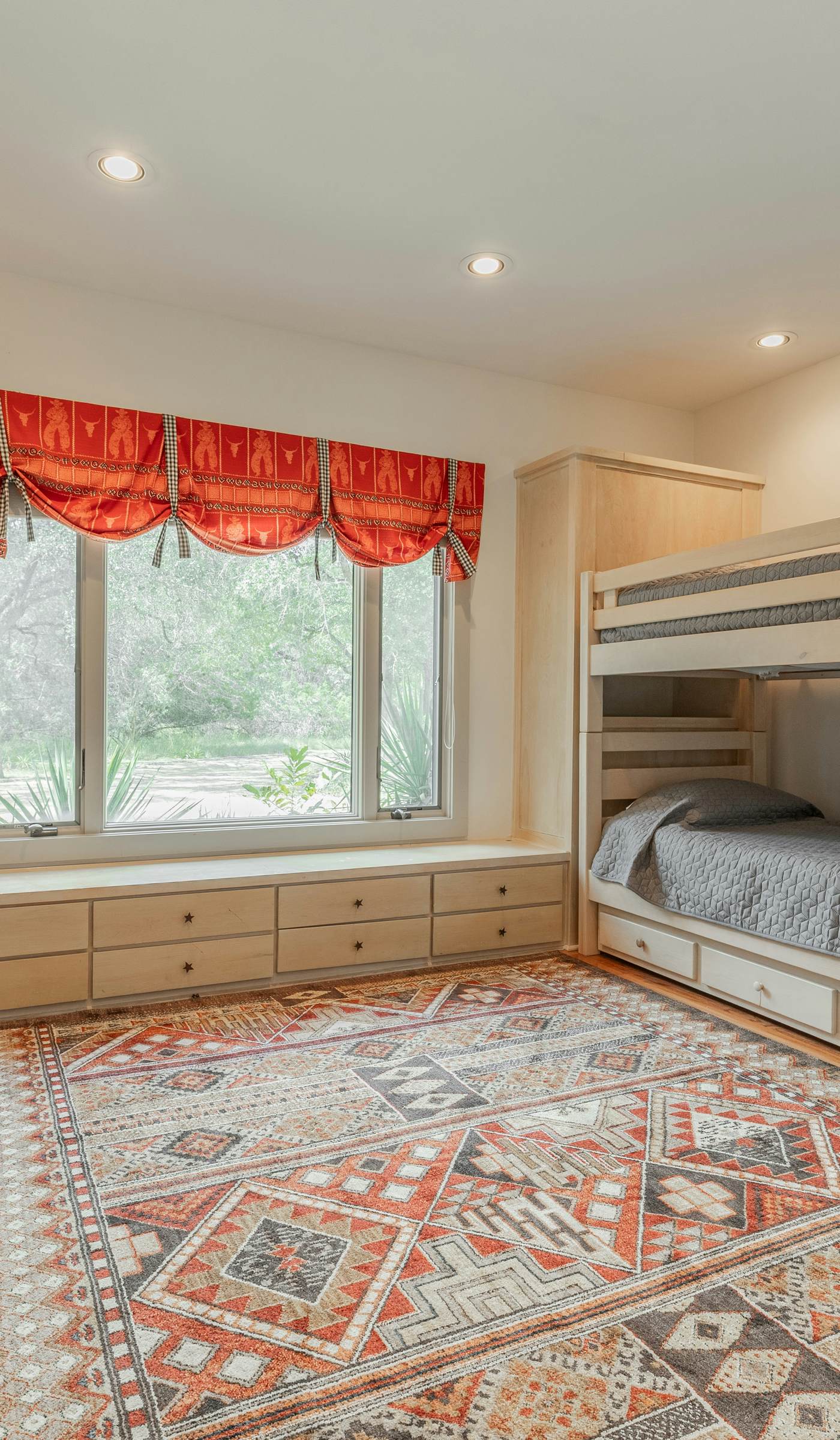 Triple 3 Ranch | Pool, Tennis & Pickleball Retreat