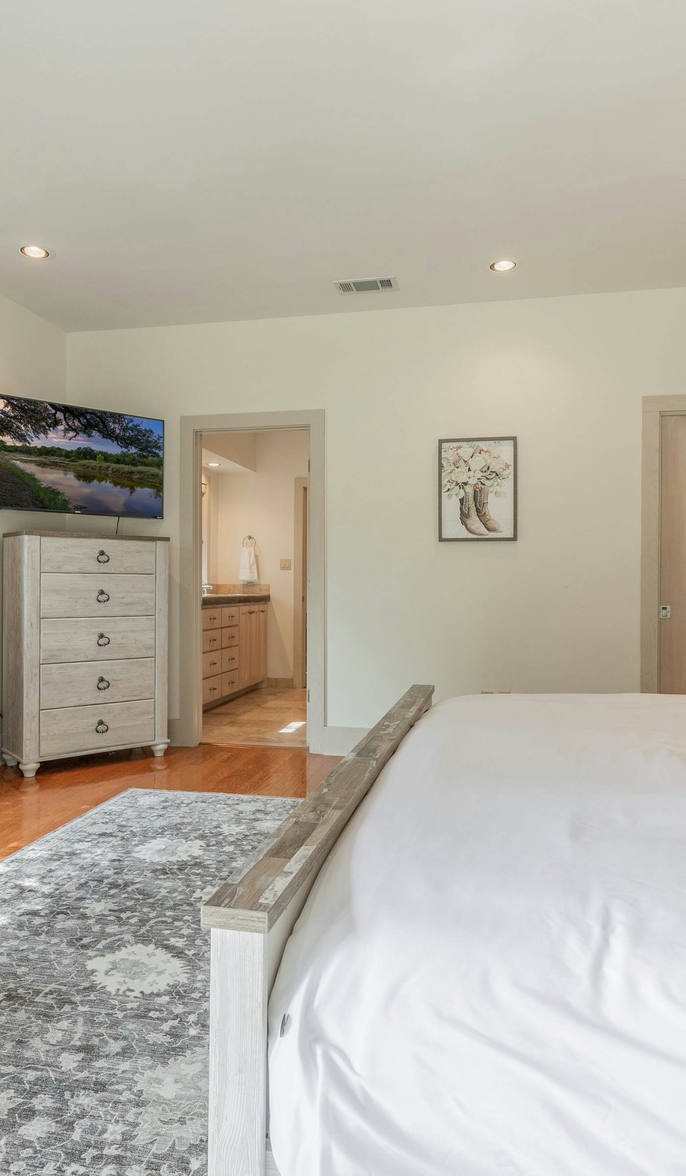 Triple 3 Ranch | Pool, Tennis & Pickleball Retreat