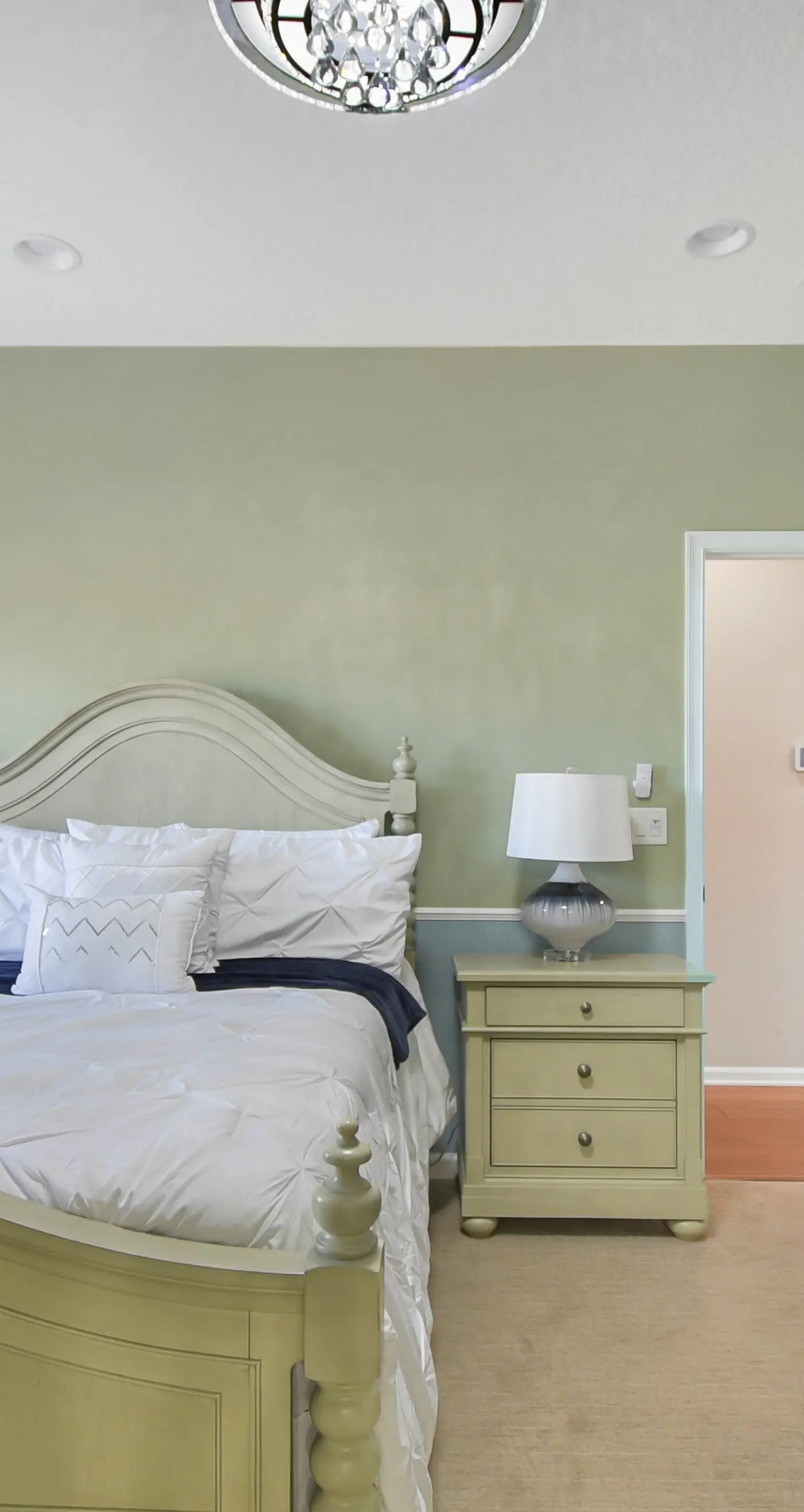 The Grand Luxe Sanctuary : The Crown Jewel Of Jacksonville