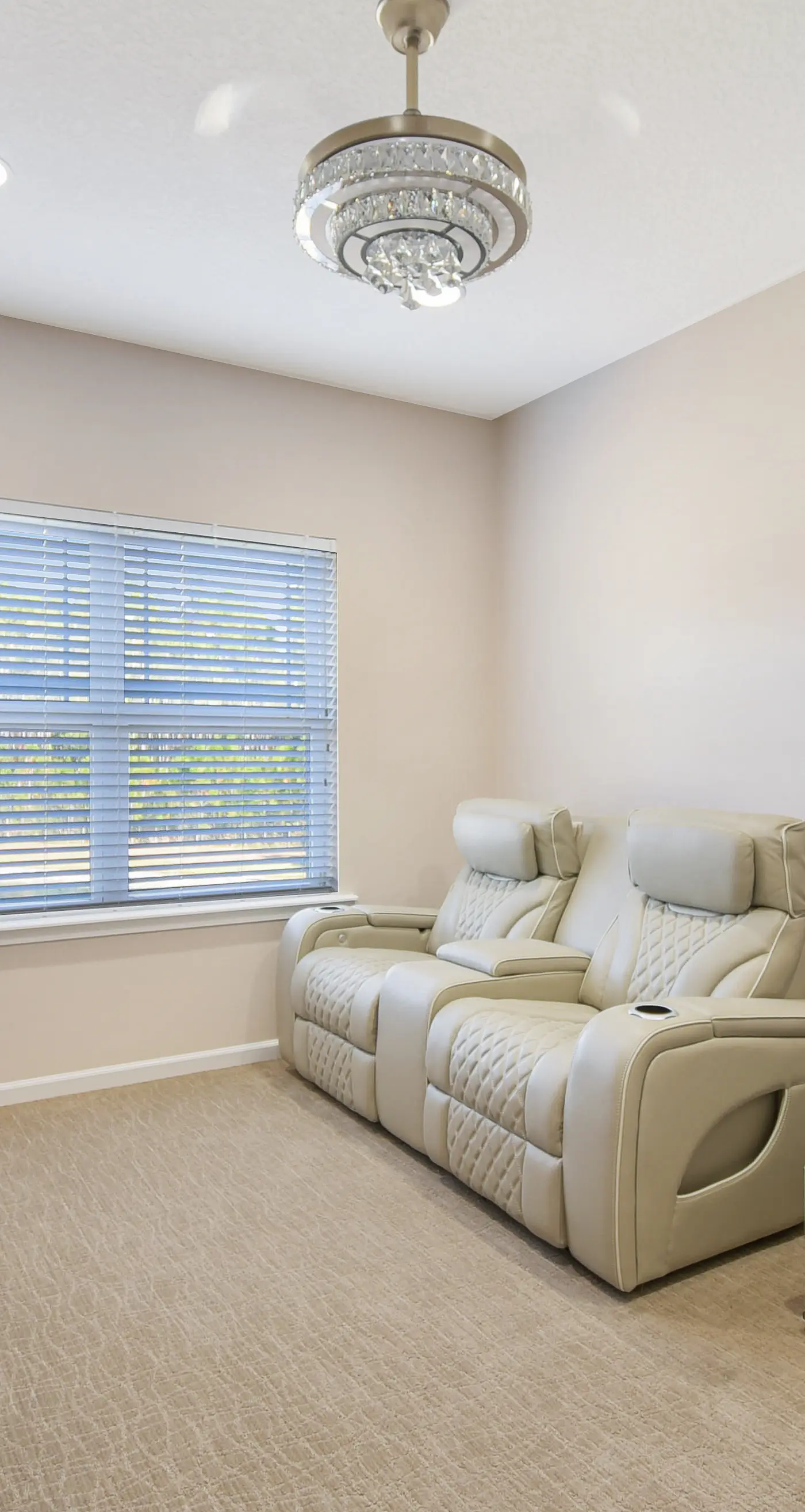 The Grand Luxe Sanctuary : The Crown Jewel Of Jacksonville