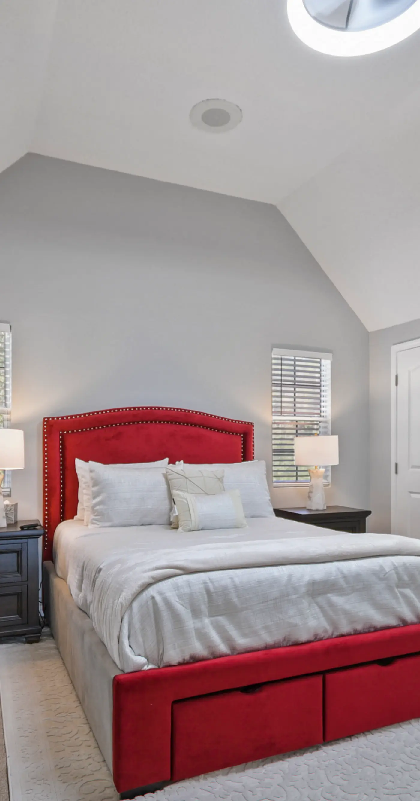 The Grand Luxe Sanctuary : The Crown Jewel Of Jacksonville