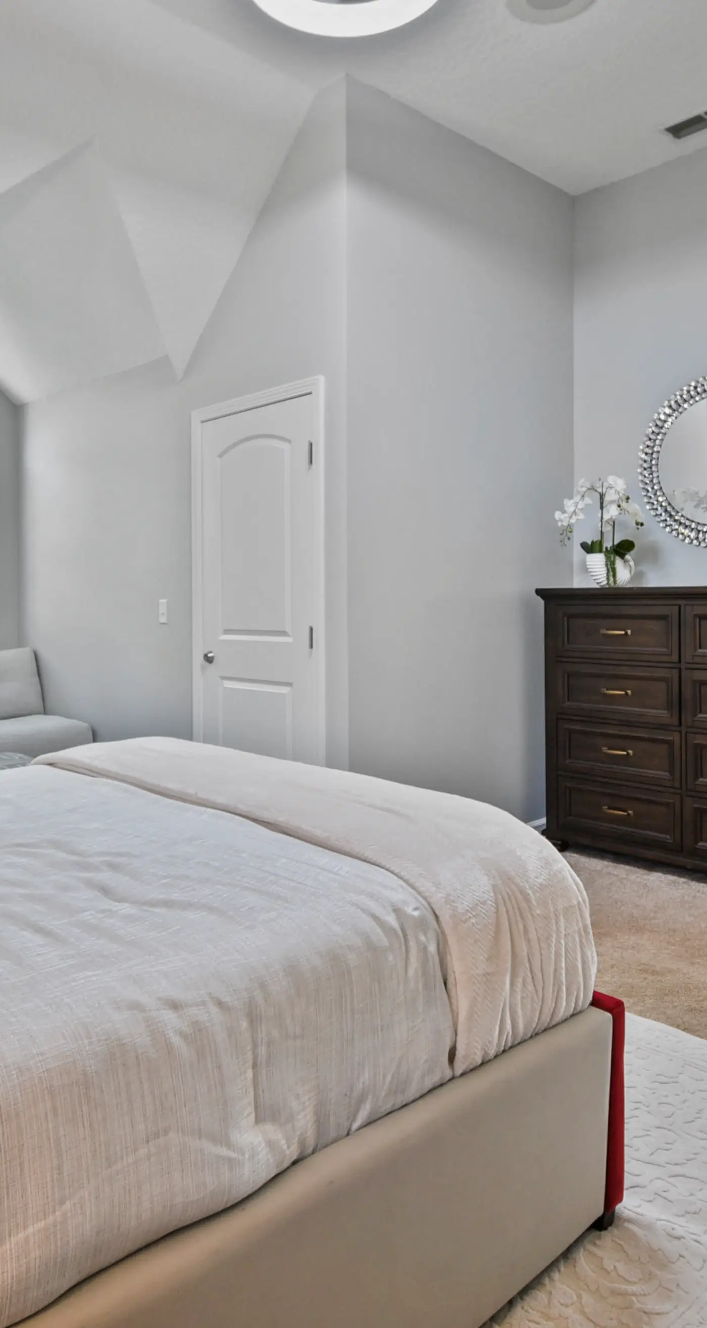 The Grand Luxe Sanctuary : The Crown Jewel Of Jacksonville