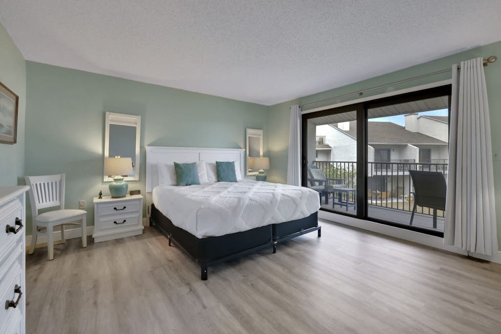 Beachside Condo | Pool, Hot Tub & Water Views