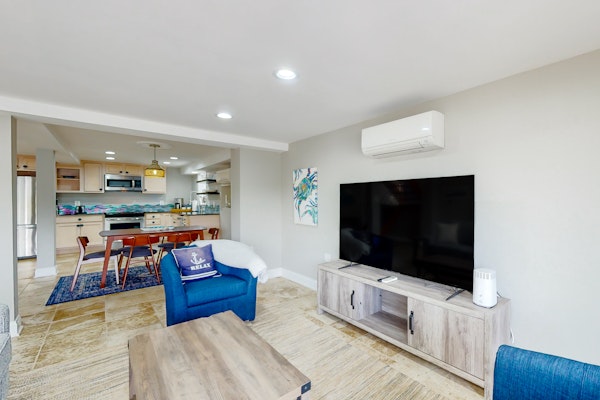 Serene waterfront home with kayaks, paddle board, grill, firepit, W/D, and AC