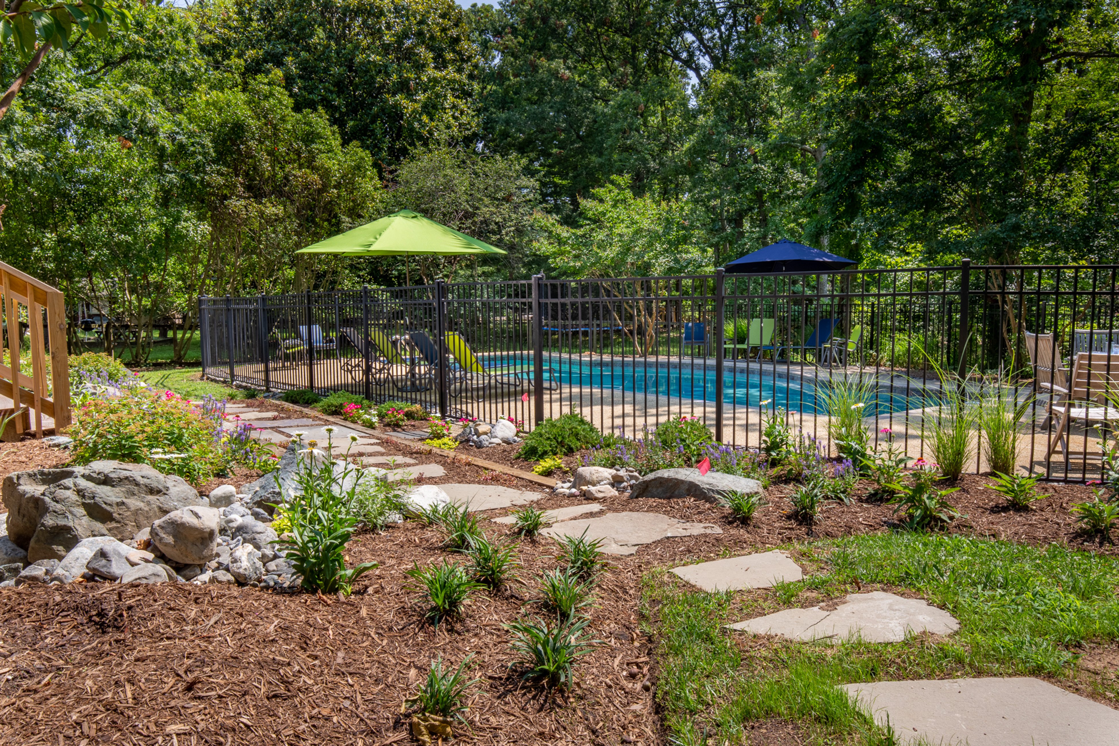 Spacious home with an outdoor pool, screened porch, washer/dryer & central AC